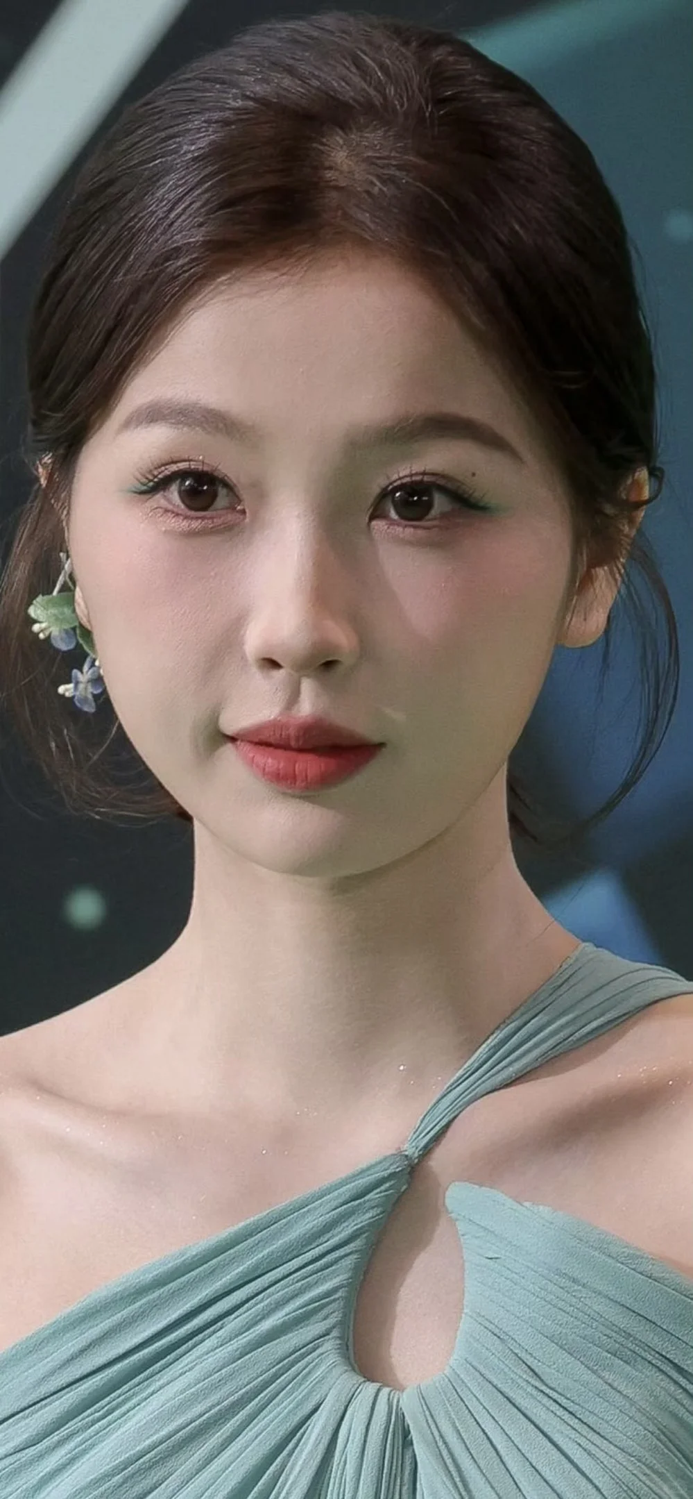 虞书欣 骨相美气质好好 美的