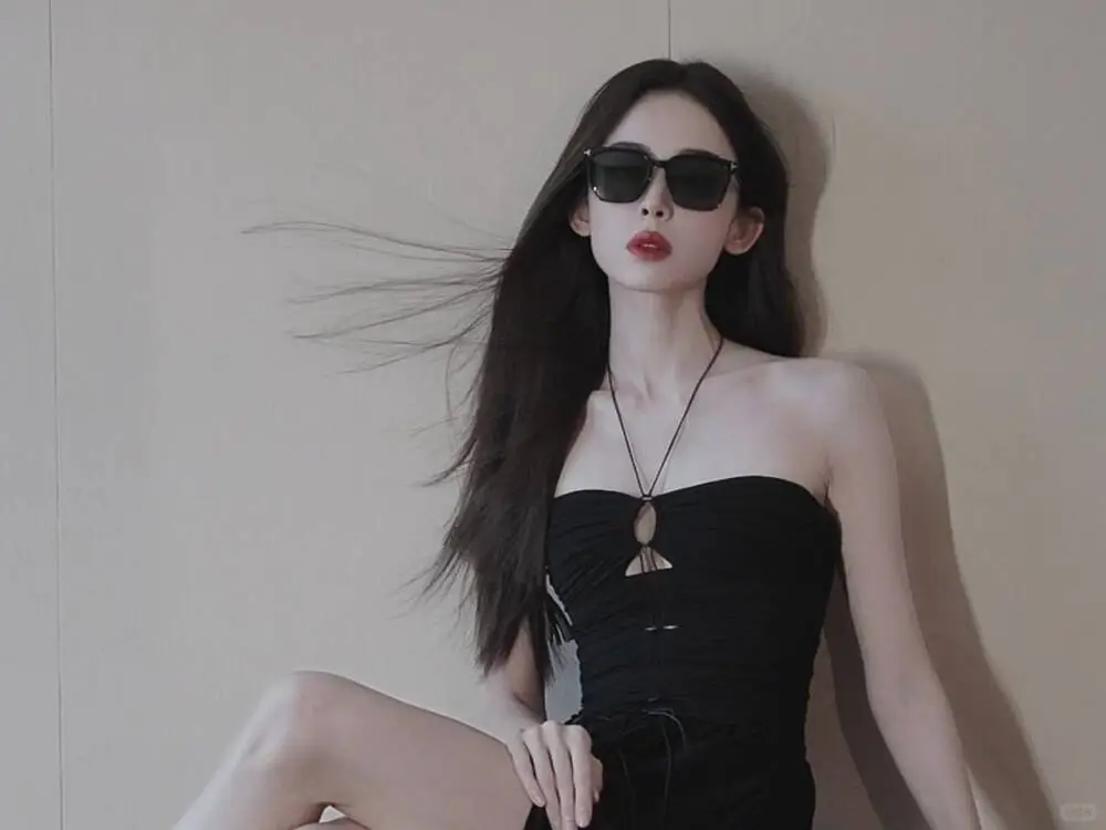 冷艳的女生——古力娜扎