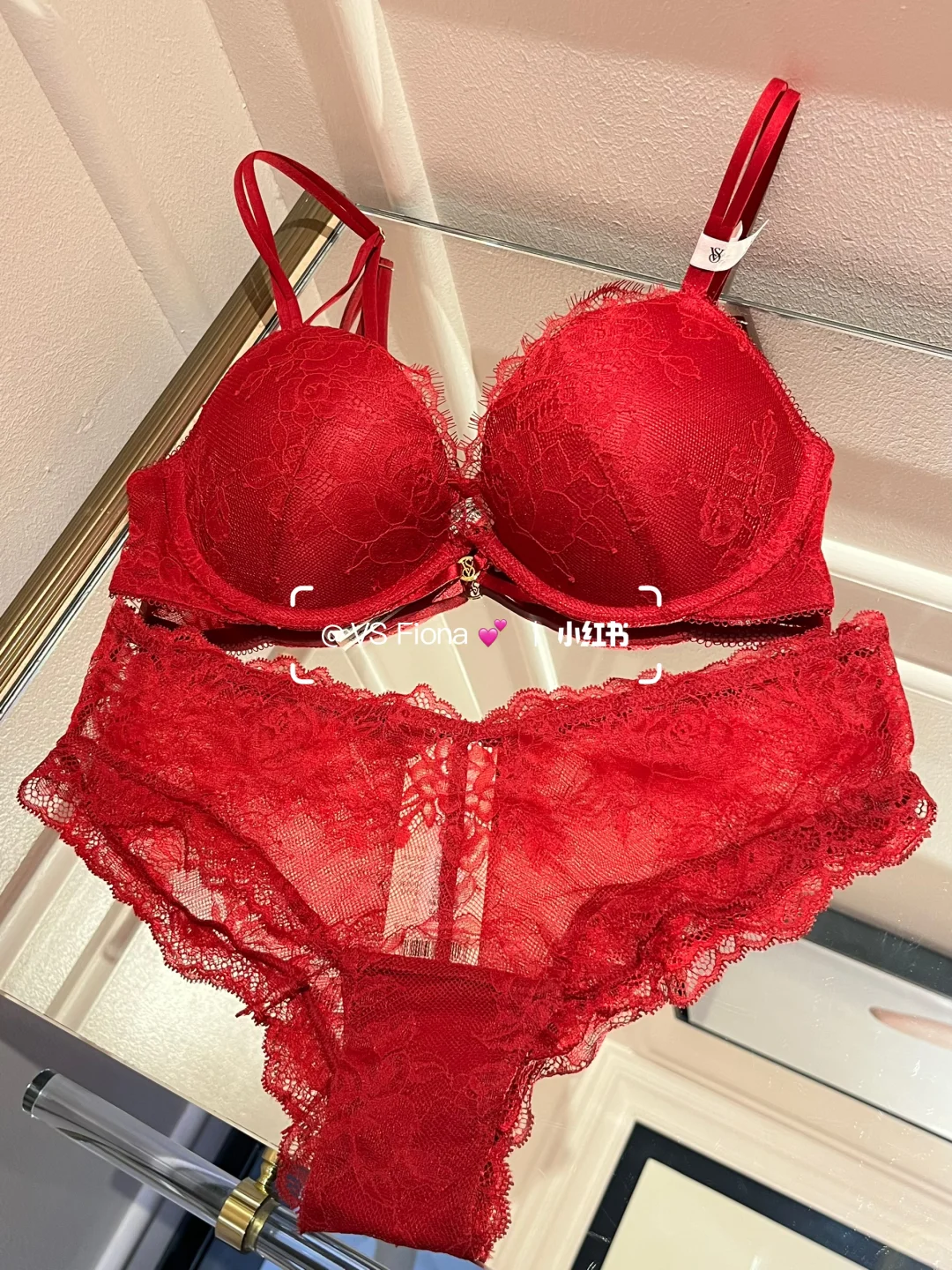 维密｜红色不仅是过年🧨才可以穿