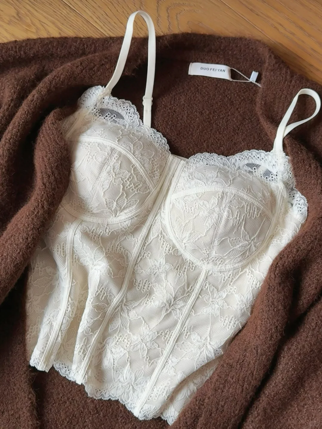 秋天内搭都给我选加绒蕾丝背心！