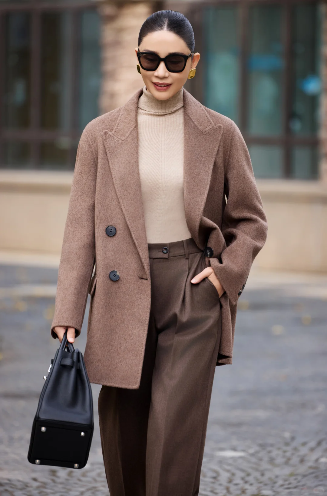 “做不了小女人，那就做自己的大女主吧”