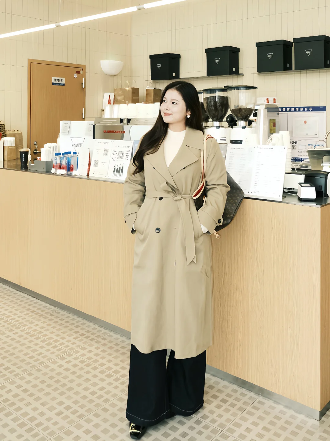 风衣的季节终于来了 🍂自带浓浓美女氛围