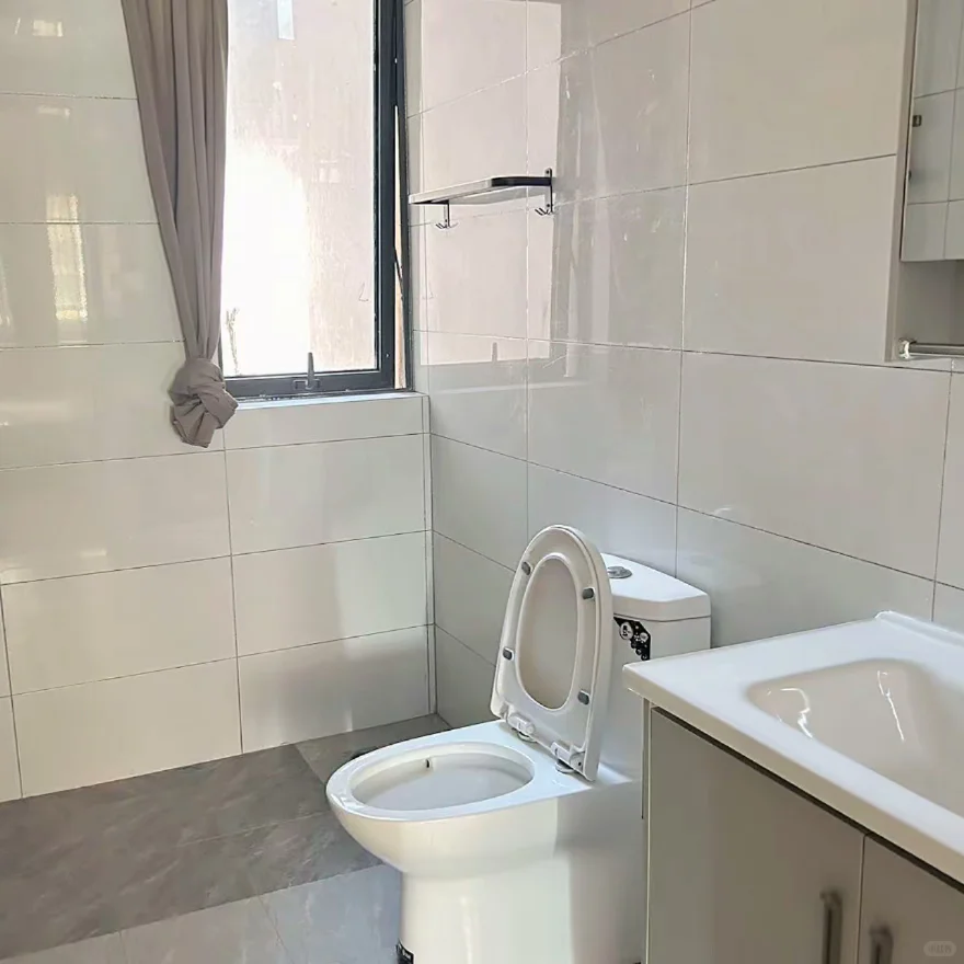 个人转租瑞立中央花城一室一厅二K多可月付