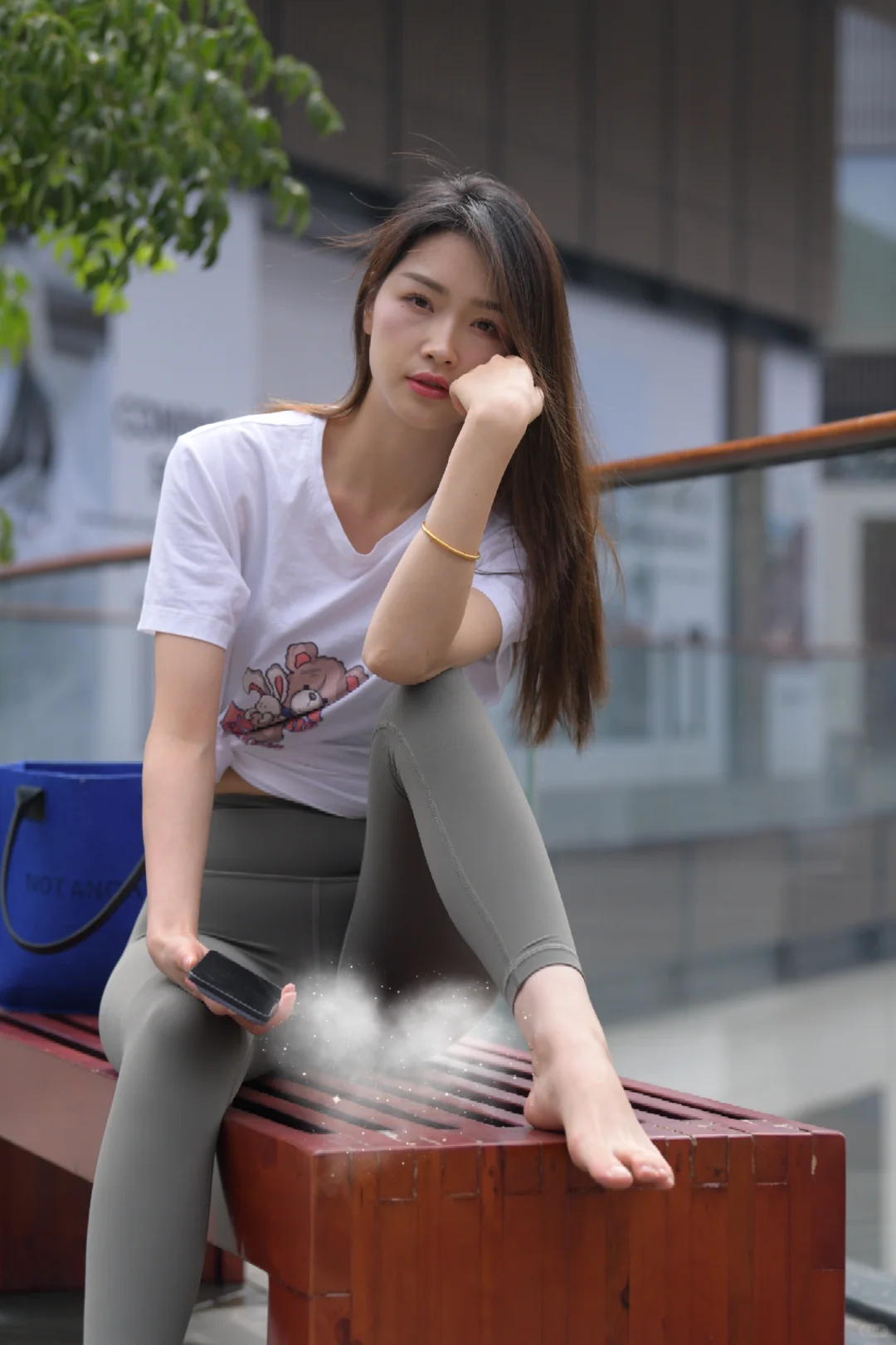 街拍美女——瑜伽裤穿搭