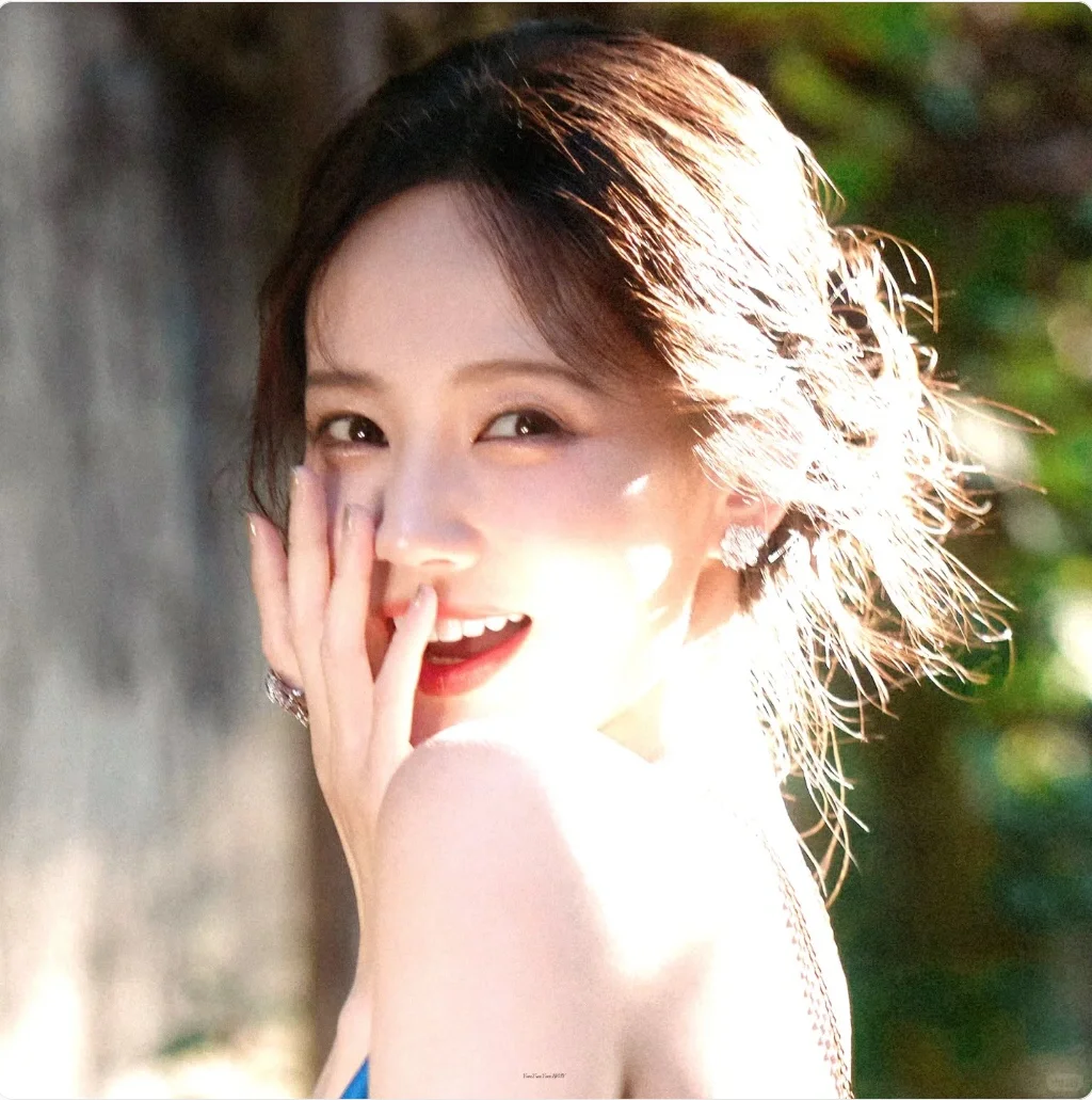 挑战发一百位女明星神图17(李一桐)