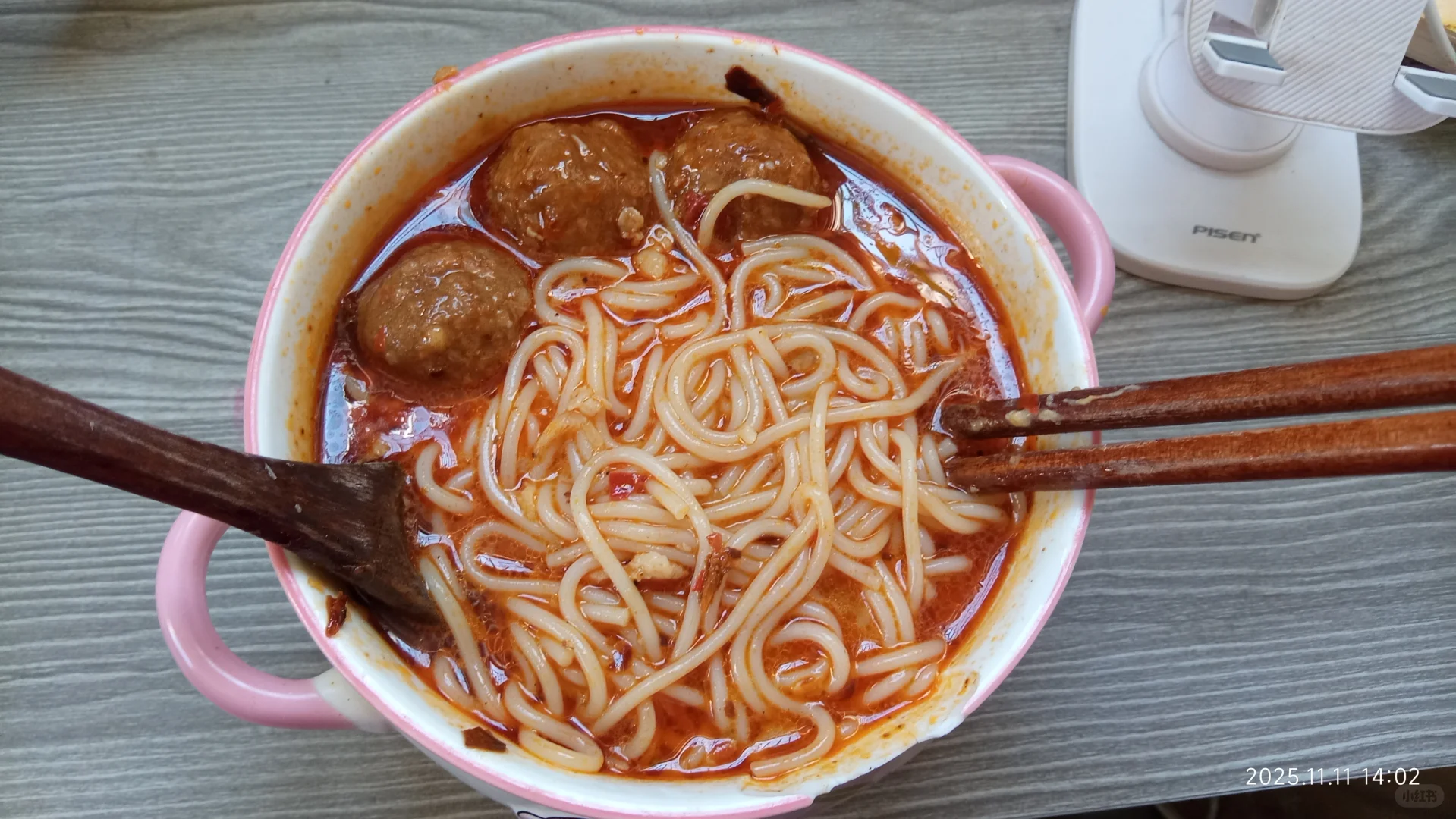 我们都是天使小女孩