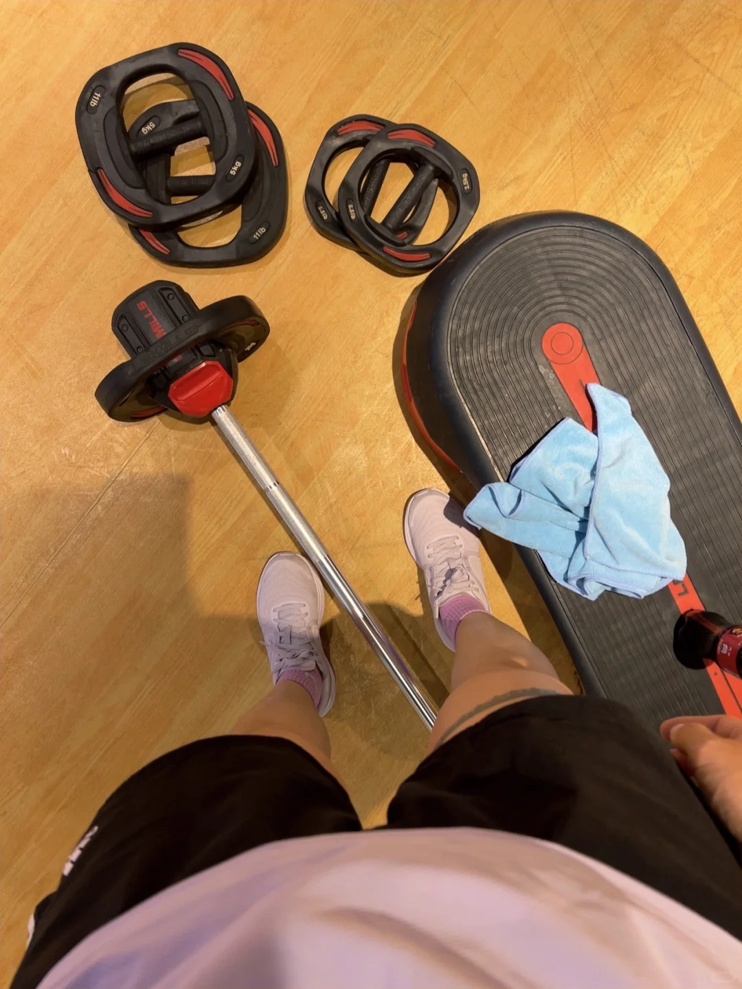 170cm70kg银行🐕｜上班拿铁下班撸铁🐷🐷