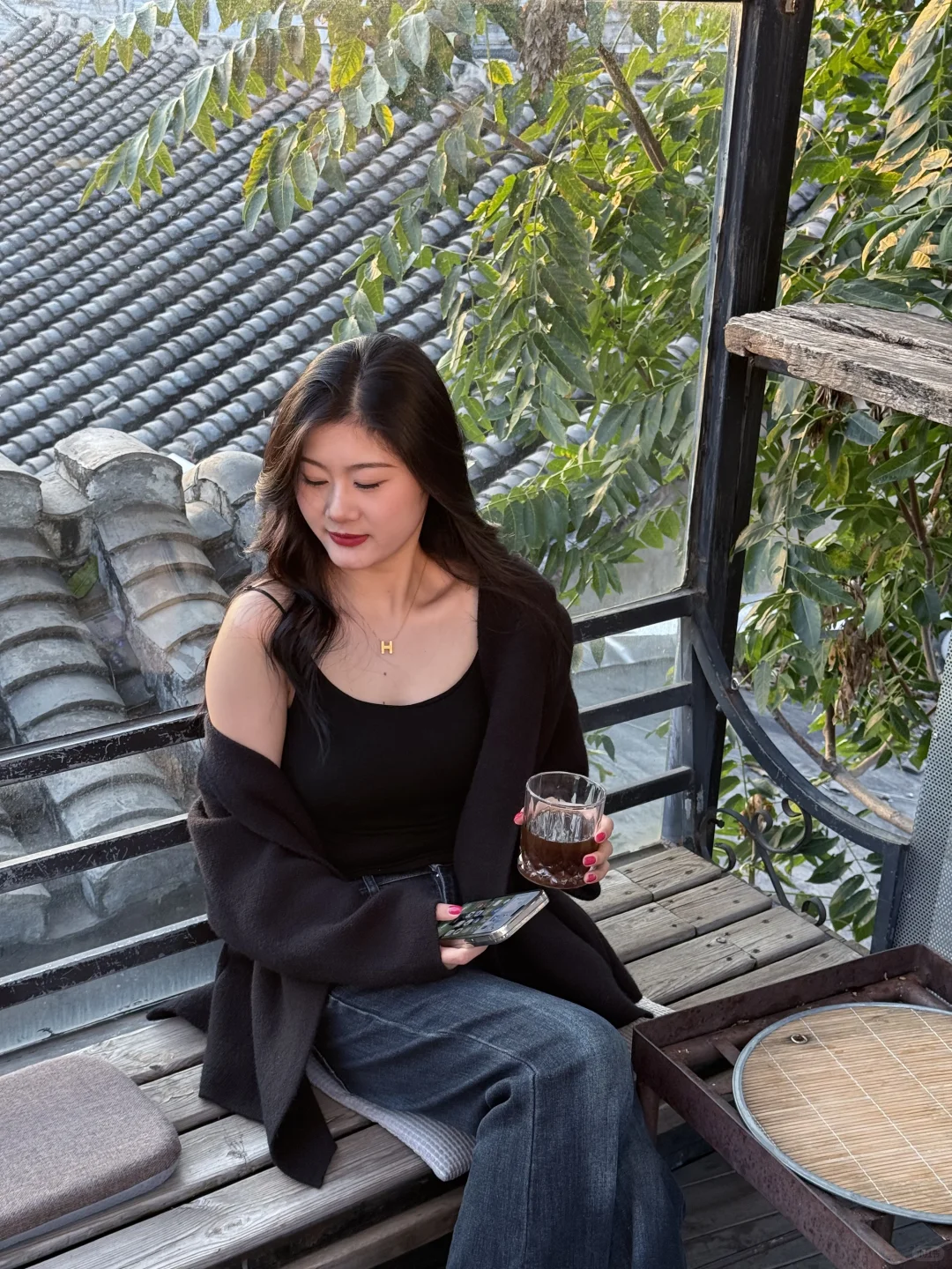 今儿不上班 今儿上房揭瓦！