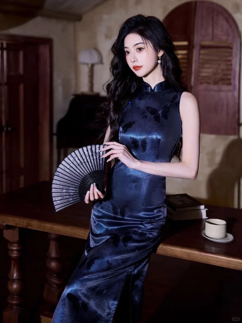 暗夜流光｜这件旗袍的高级风情气质全开