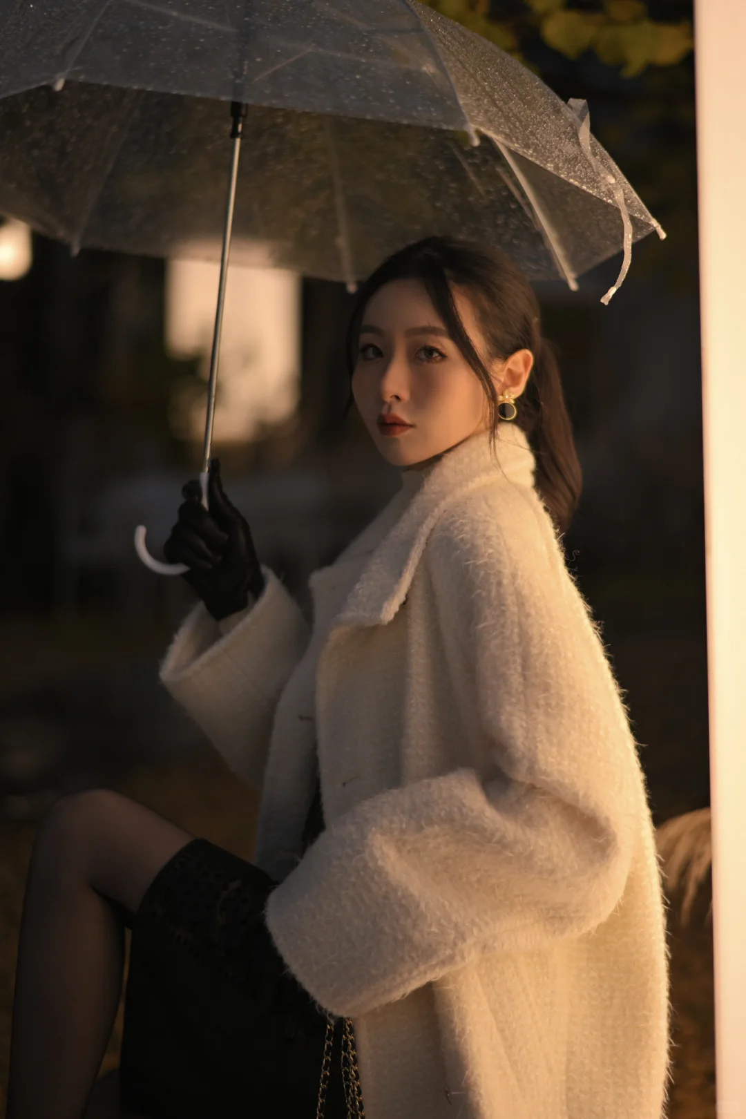 火焰一样危险又迷人的女人