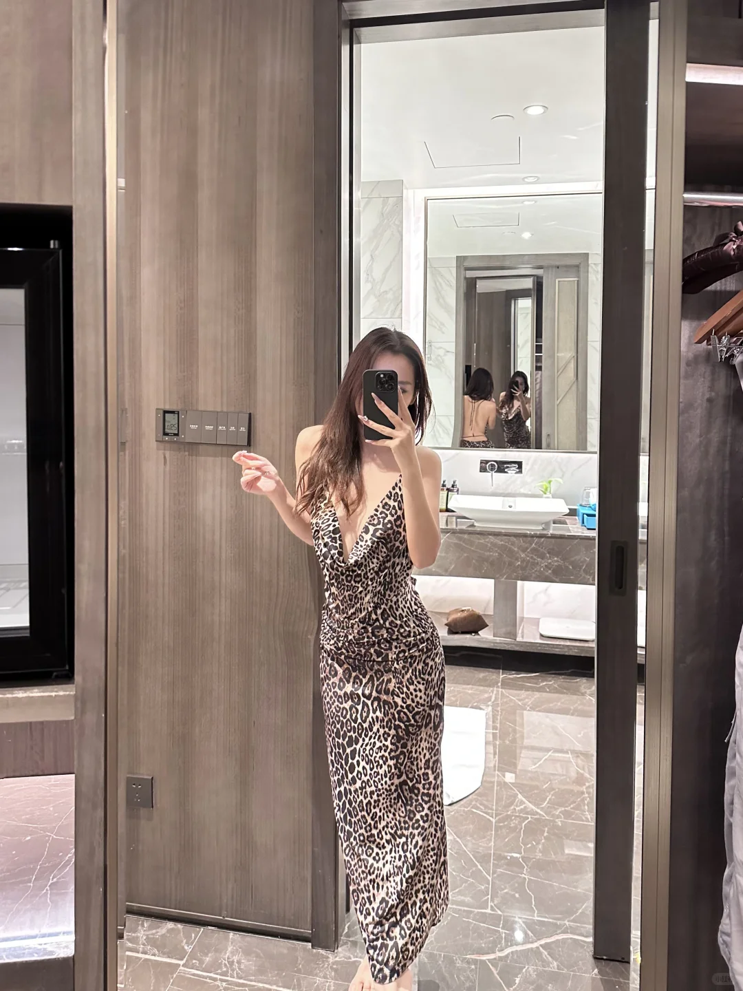 喂您好，请给我再续一天！