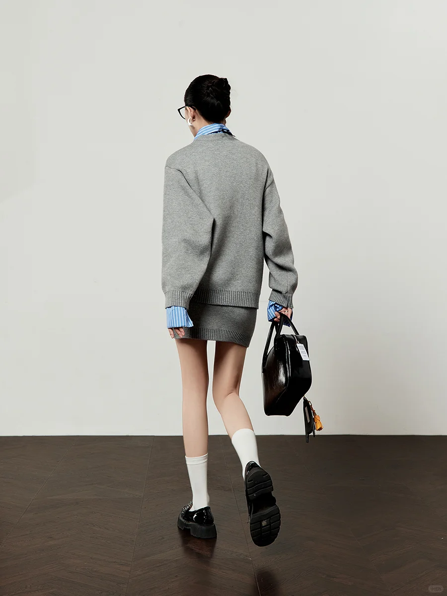 秋季穿搭 | 简约高级灰秒变时髦精✨