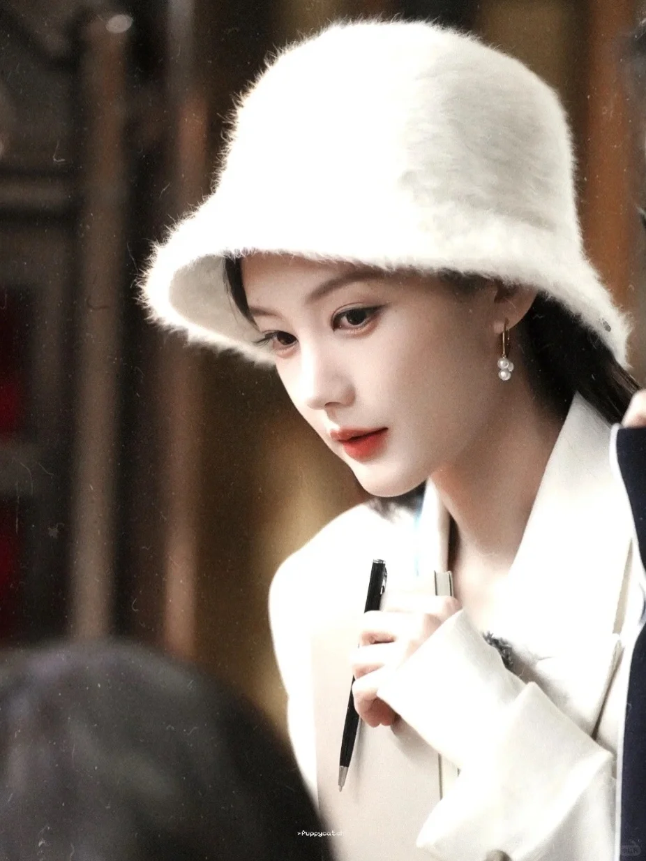 挑战发一百位女明星神图17(李一桐)