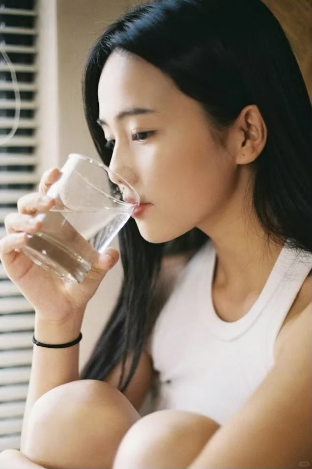 白鹿出道前就好看