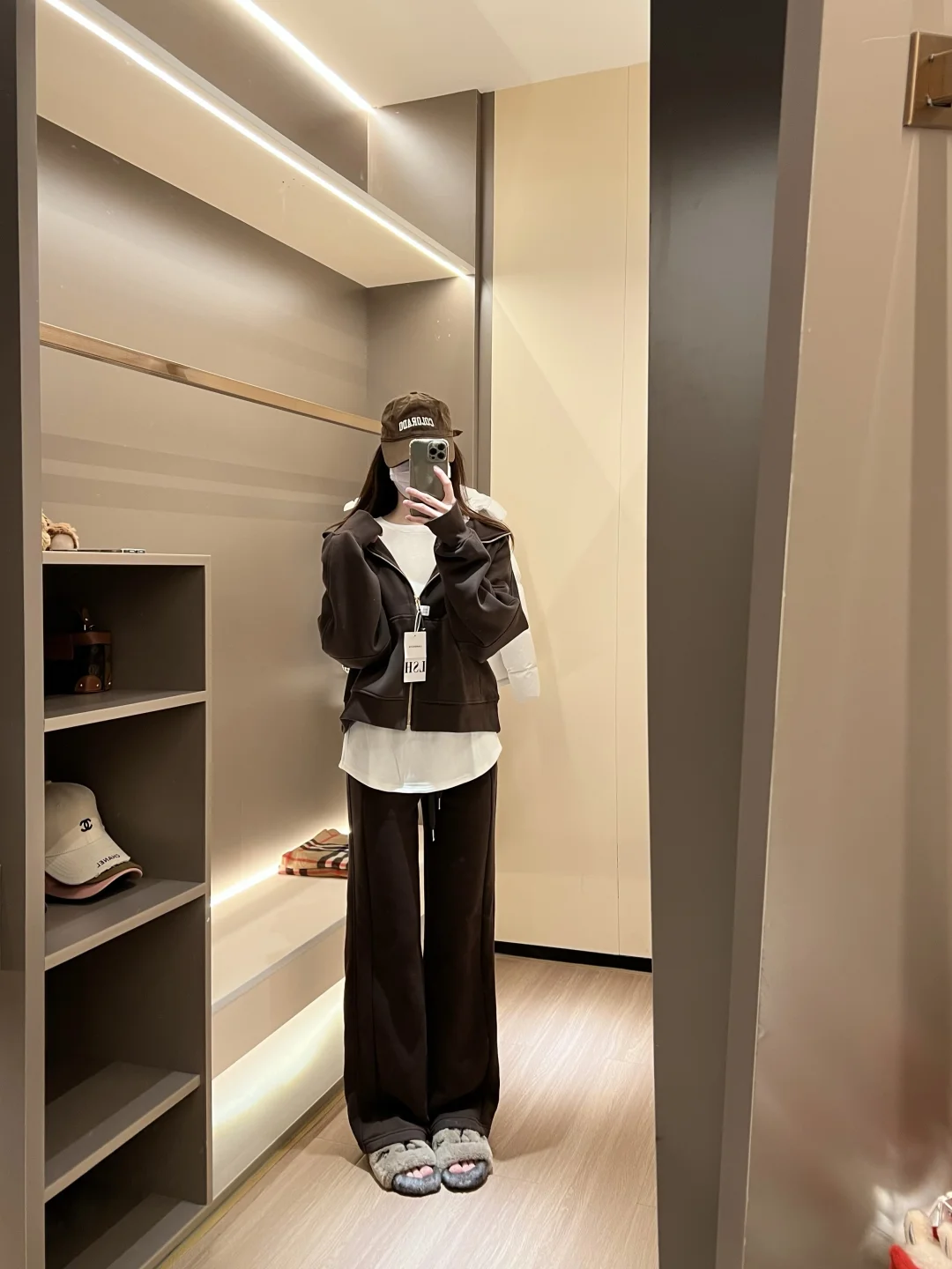 啊啊啊！这套scuba蒸馏咖啡穿搭太好看了😭😭