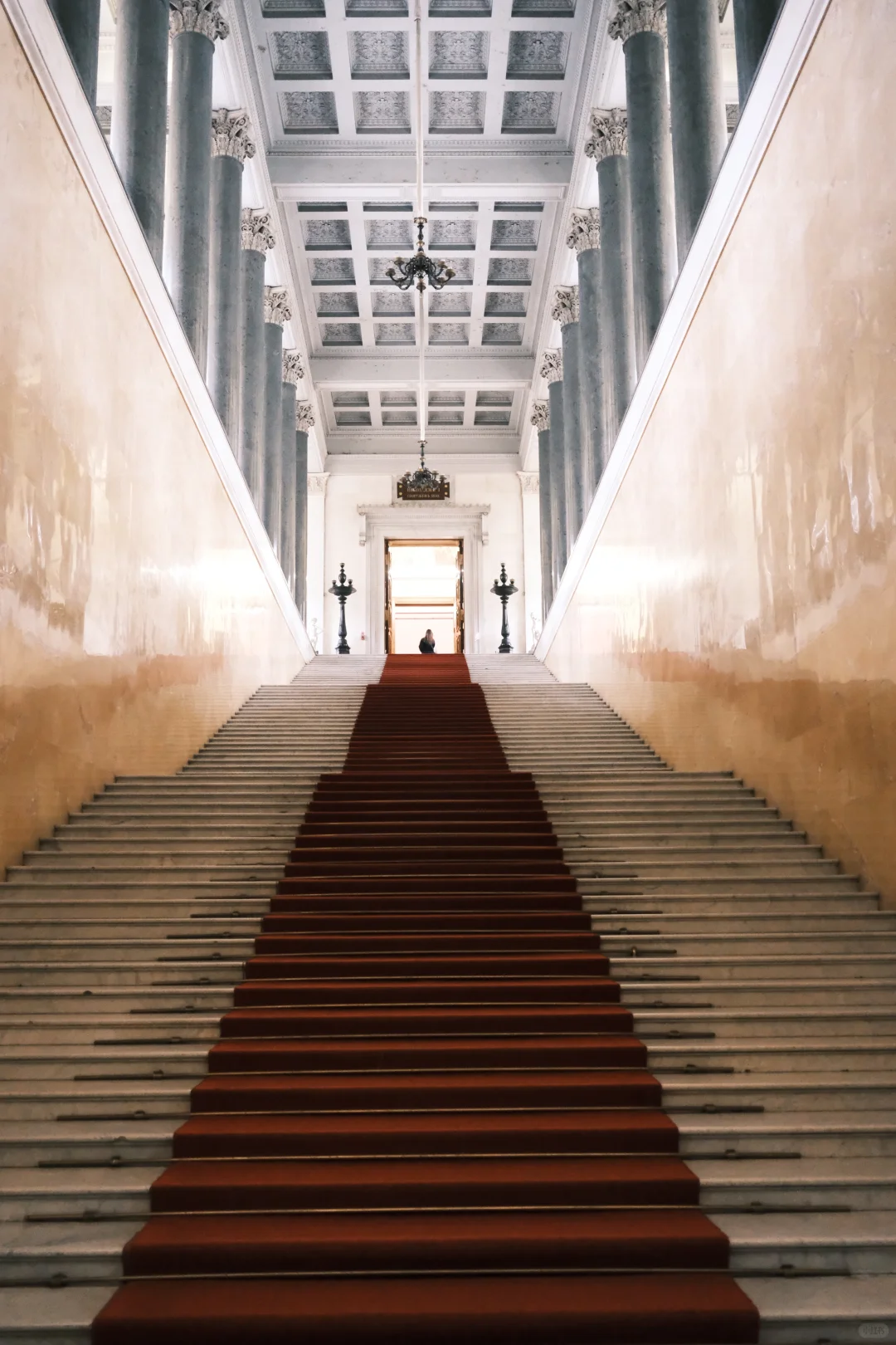 🇷🇺穿漂亮裙子到冬宫真的会收费10000🦌