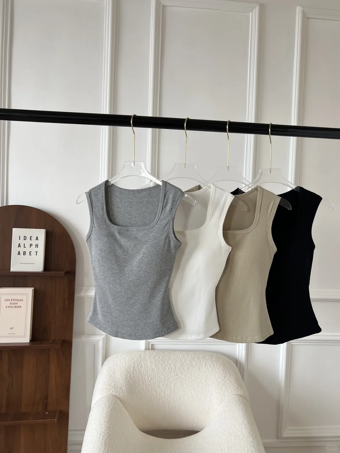 静物拍摄分享｜纯欲方领吊带