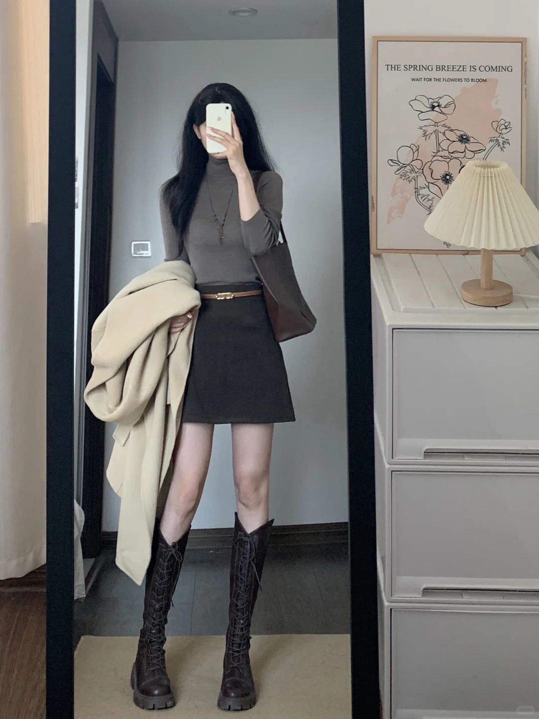 大衣这么穿好有气场！