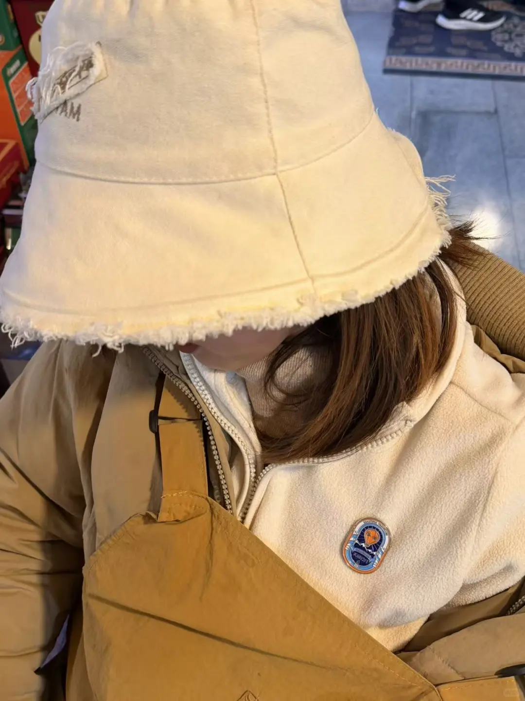 这两个女娃儿，已经累瘫了