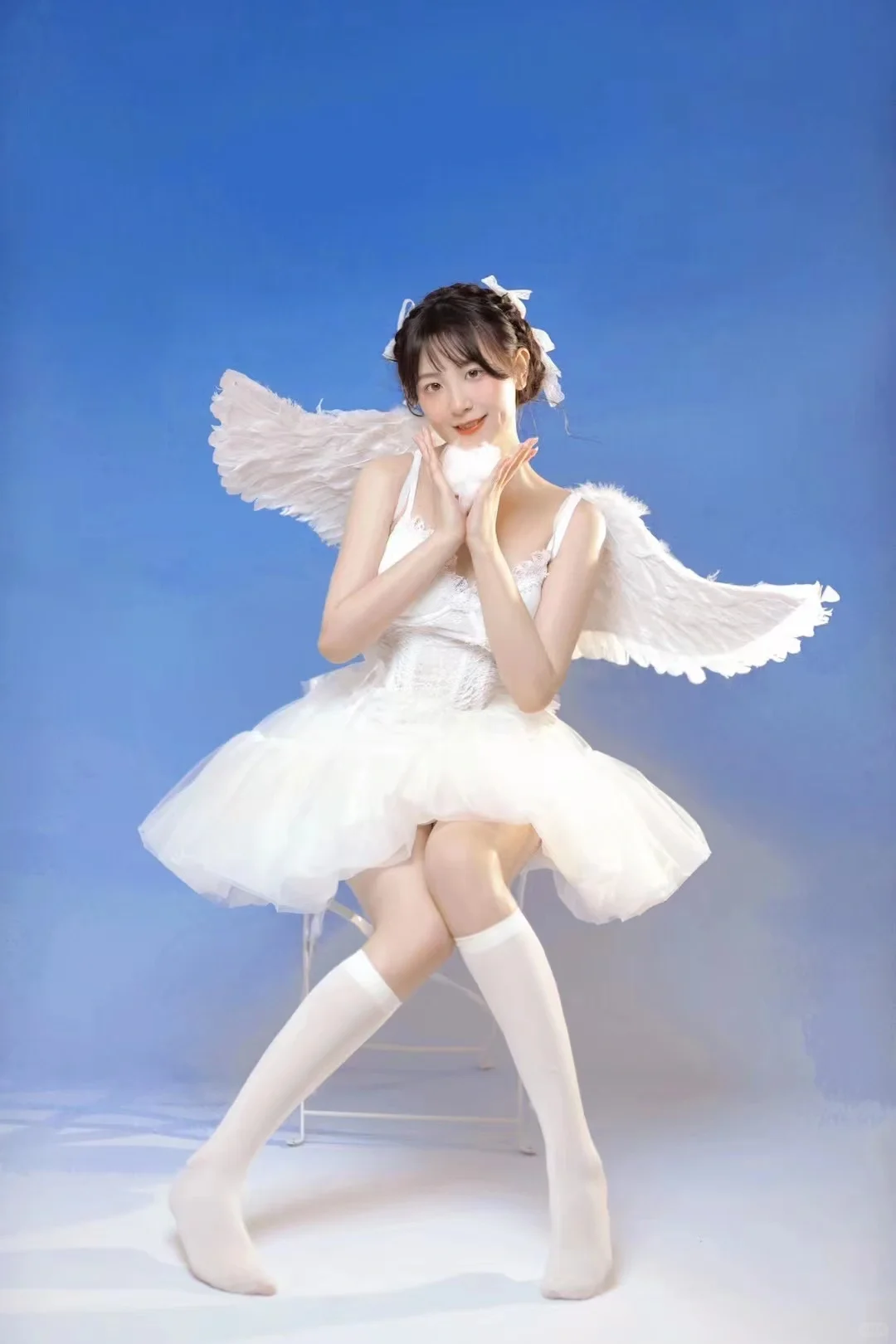 哇 是坠落人间的小仙女啊