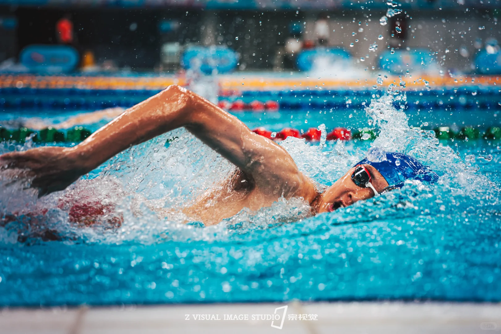 自由泳拍摄，难拍但好看！
