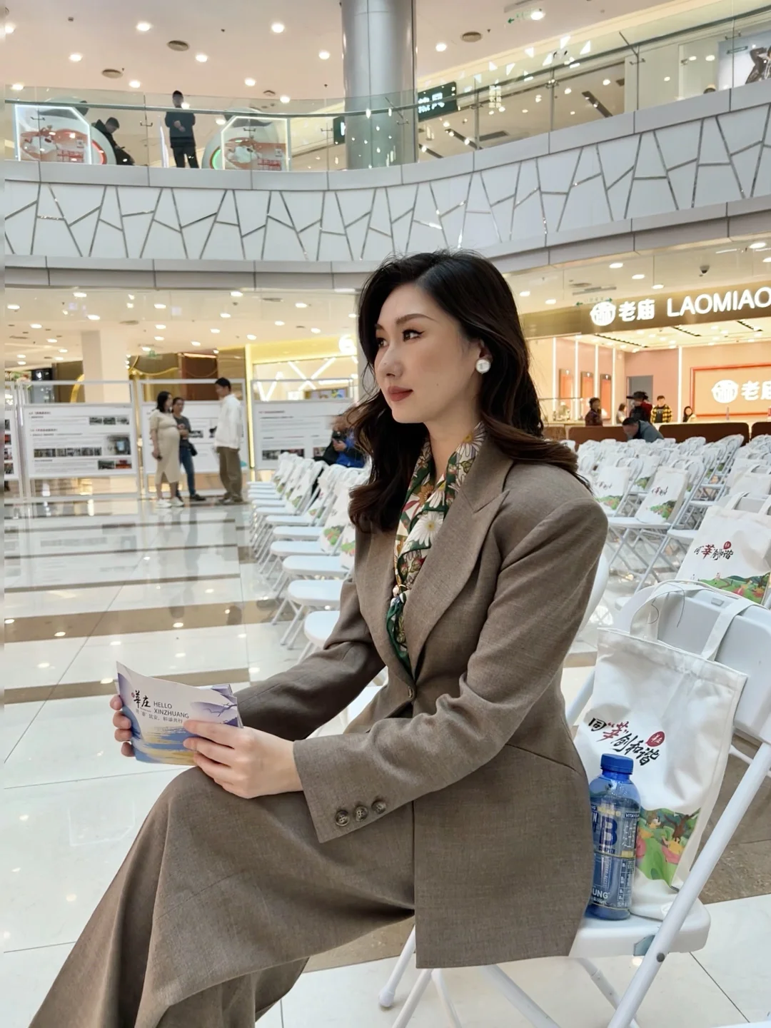 职场日常🎤早班主持人穿搭～还得是套装好看！