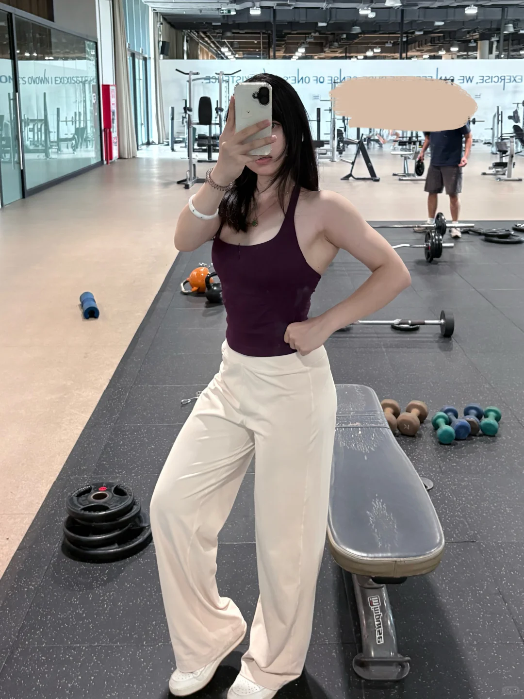 女大胸肩日早起的一天