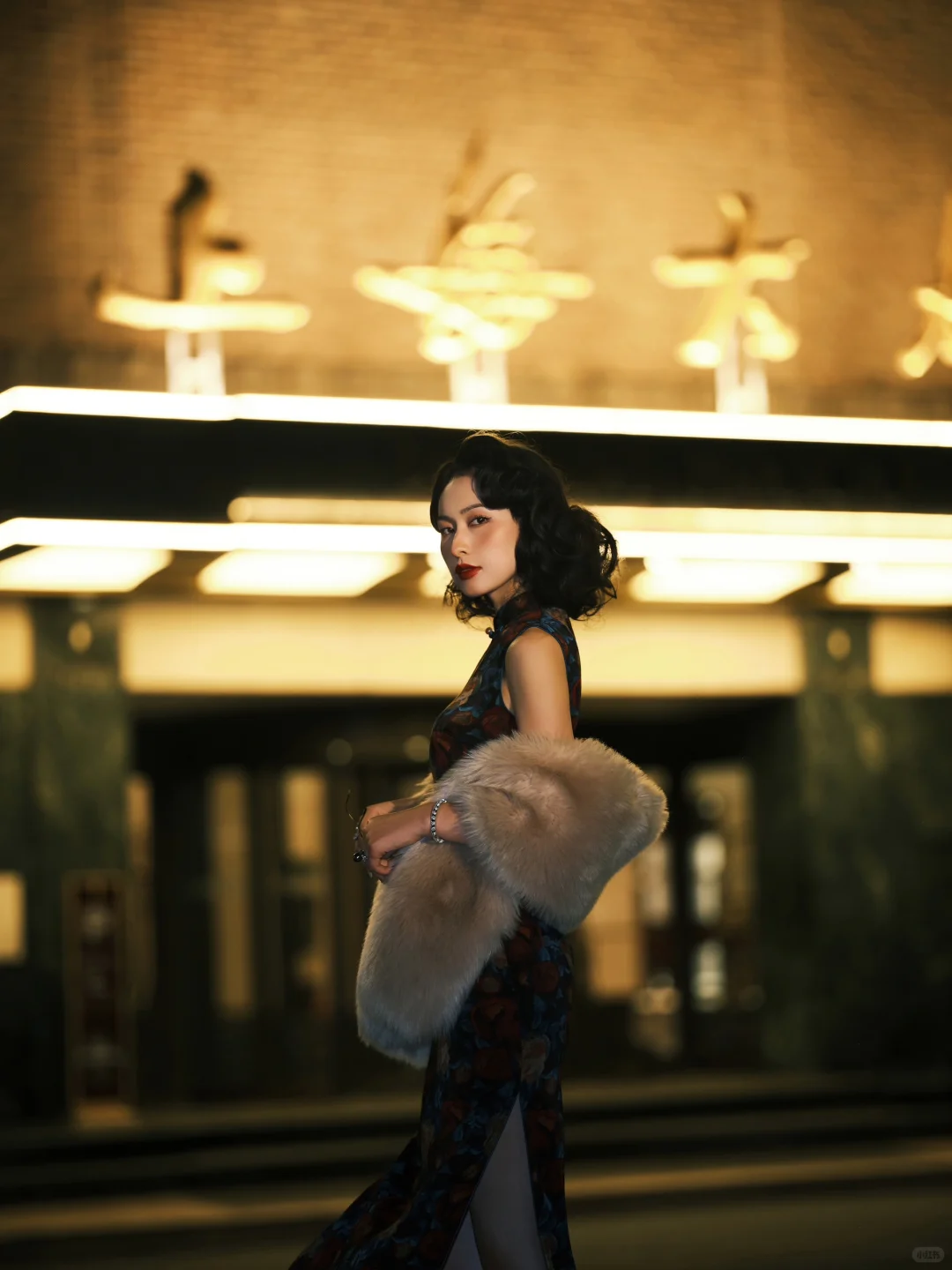 上海外滩🌃夜景旗袍写真｜尽显妩媚风姿～💋