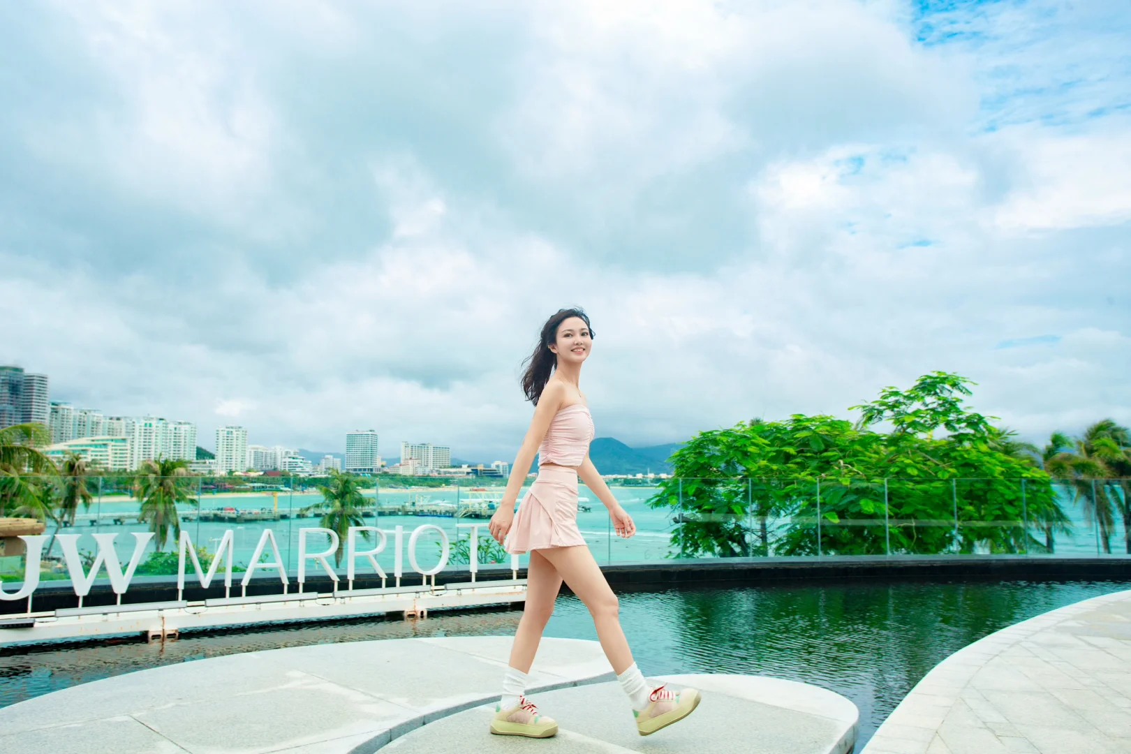普拉提女孩👧🏻｜海边运动风穿搭
