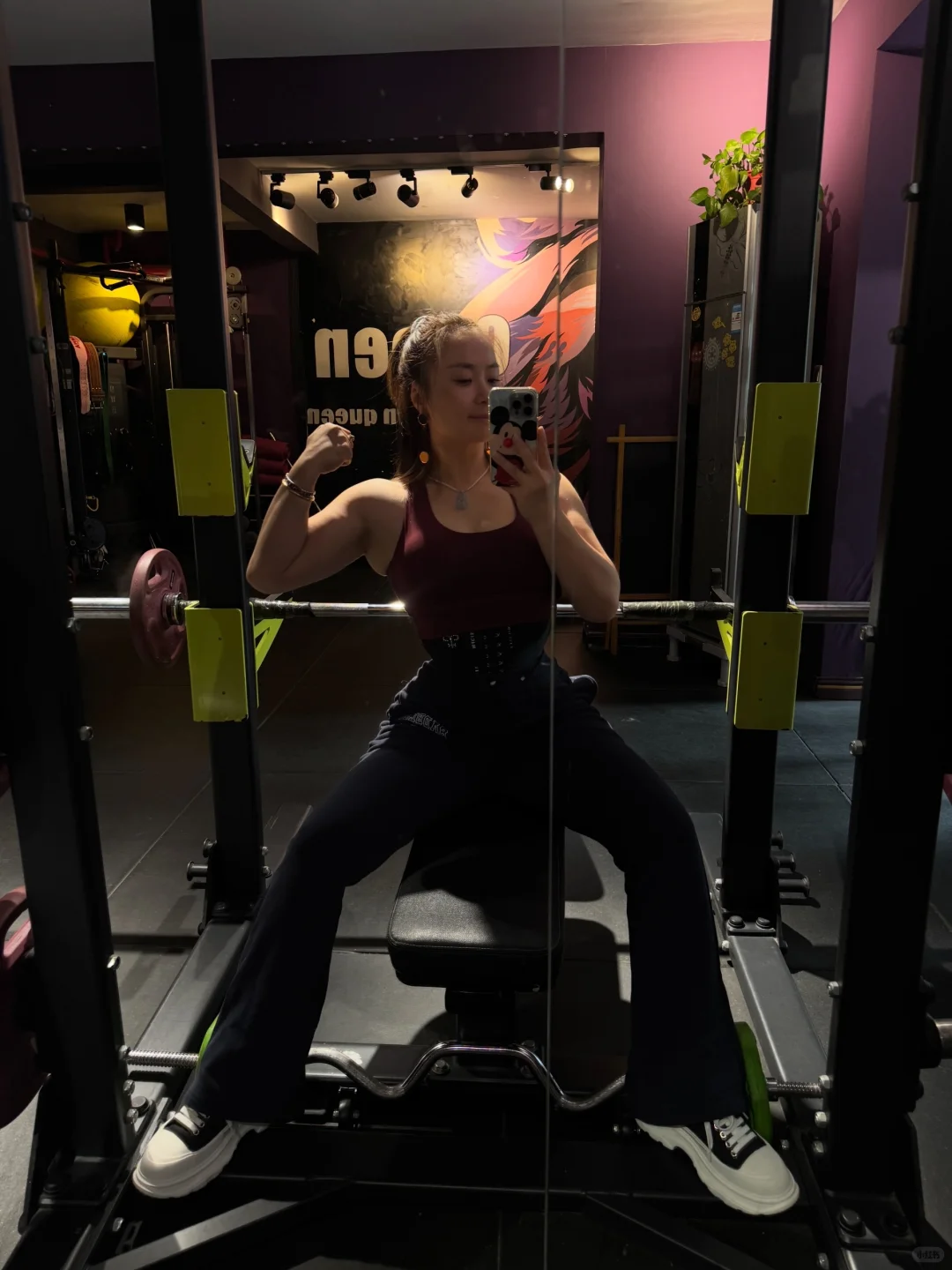 壮壮实实的三角肌