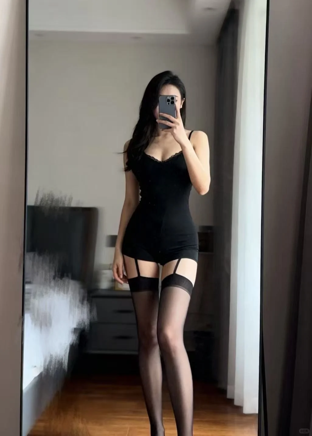 都喜欢美丽坏女人是吧