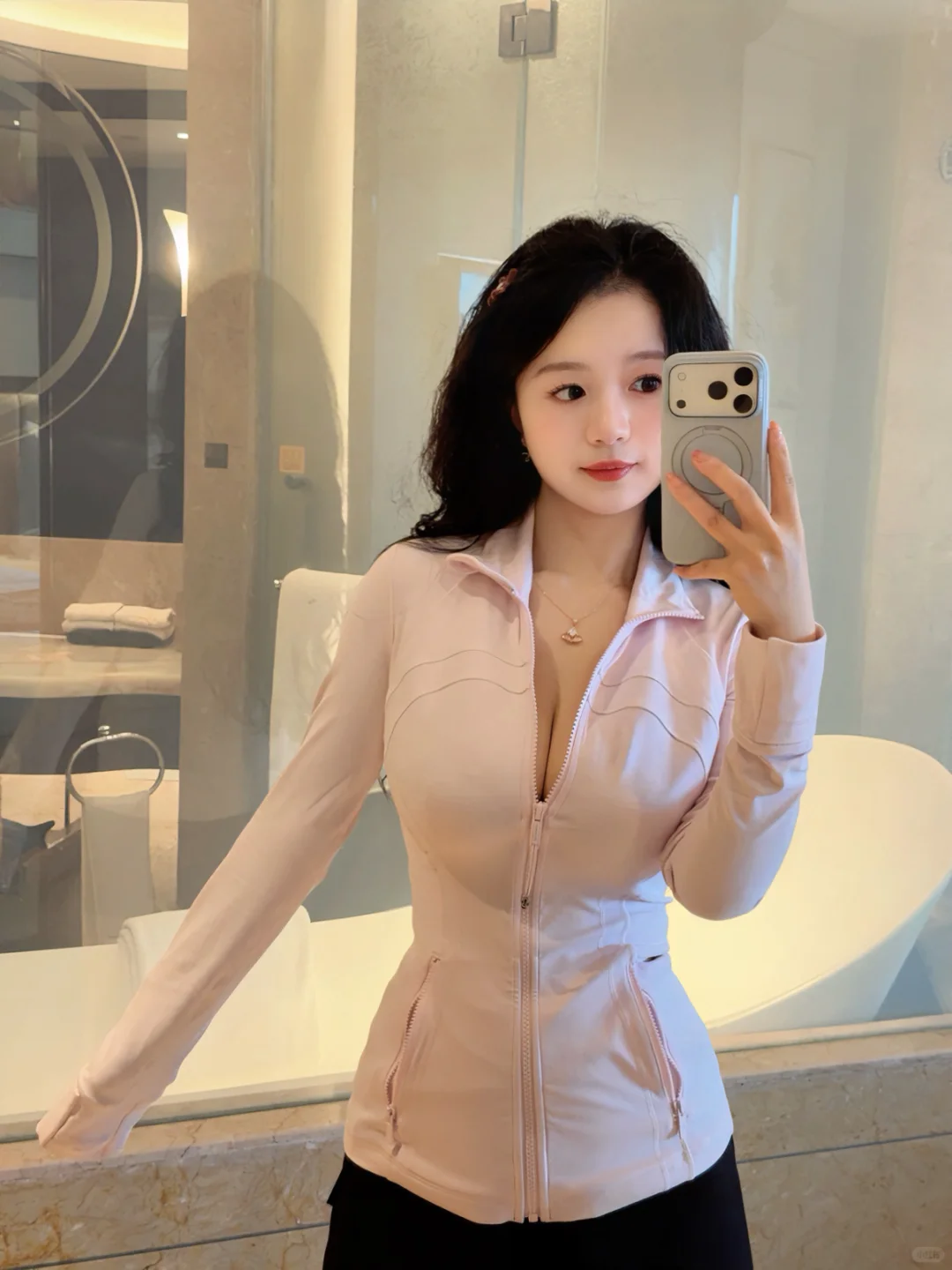 瑜伽服与高跟鞋搭配法