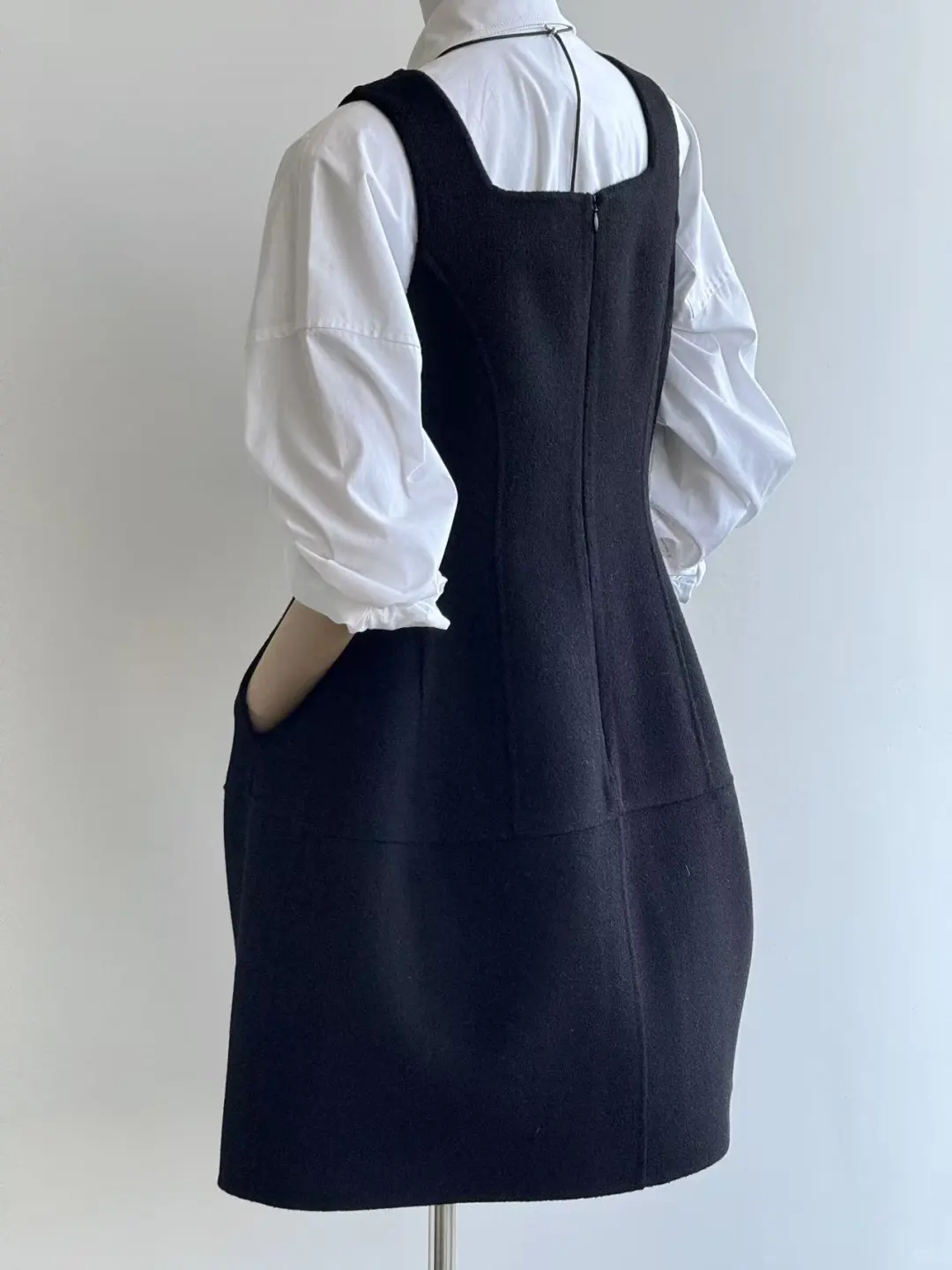 感谢收腰小黑裙🖤盘活了好多内搭