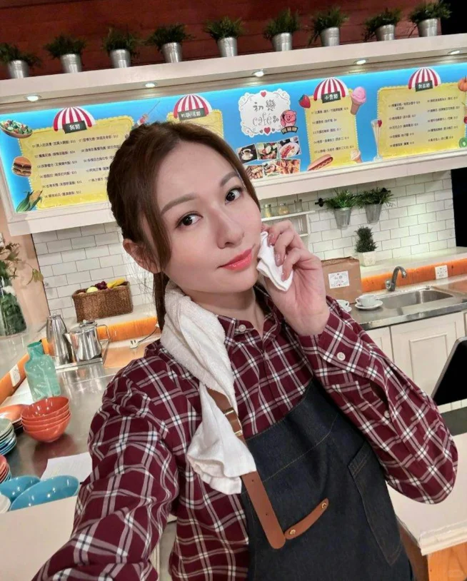 30岁港姐冠军被称“性女”！再拍突破性感照