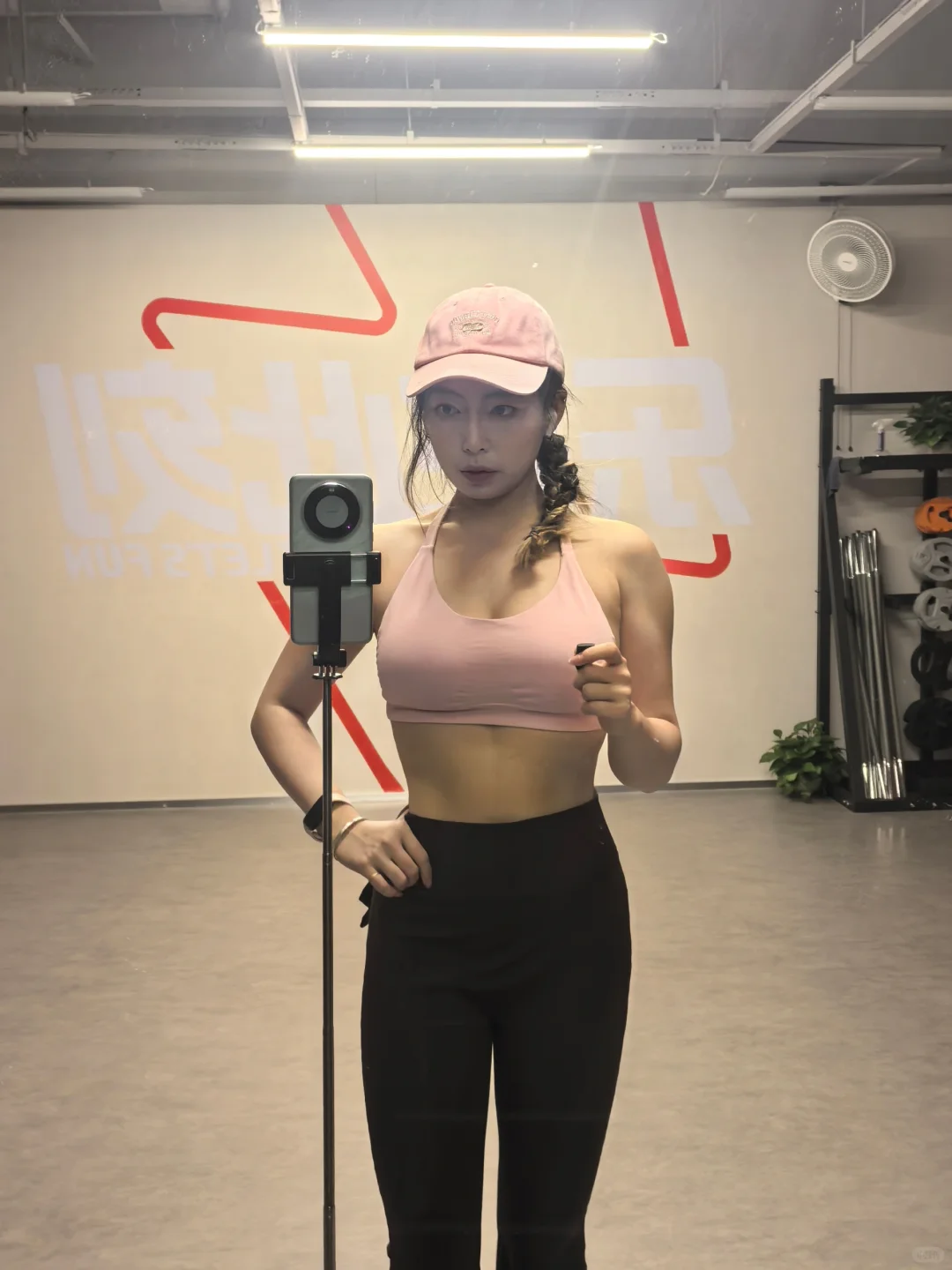 166 55kg｜看起来有训练痕迹吗？？？