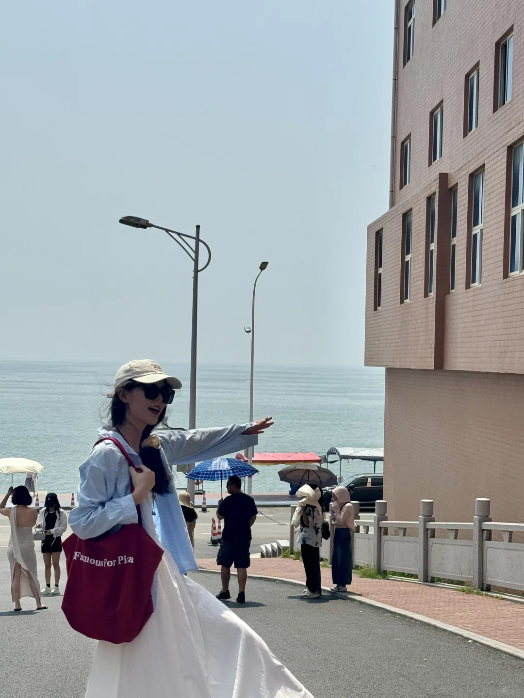 夏天去海边这样穿好好看