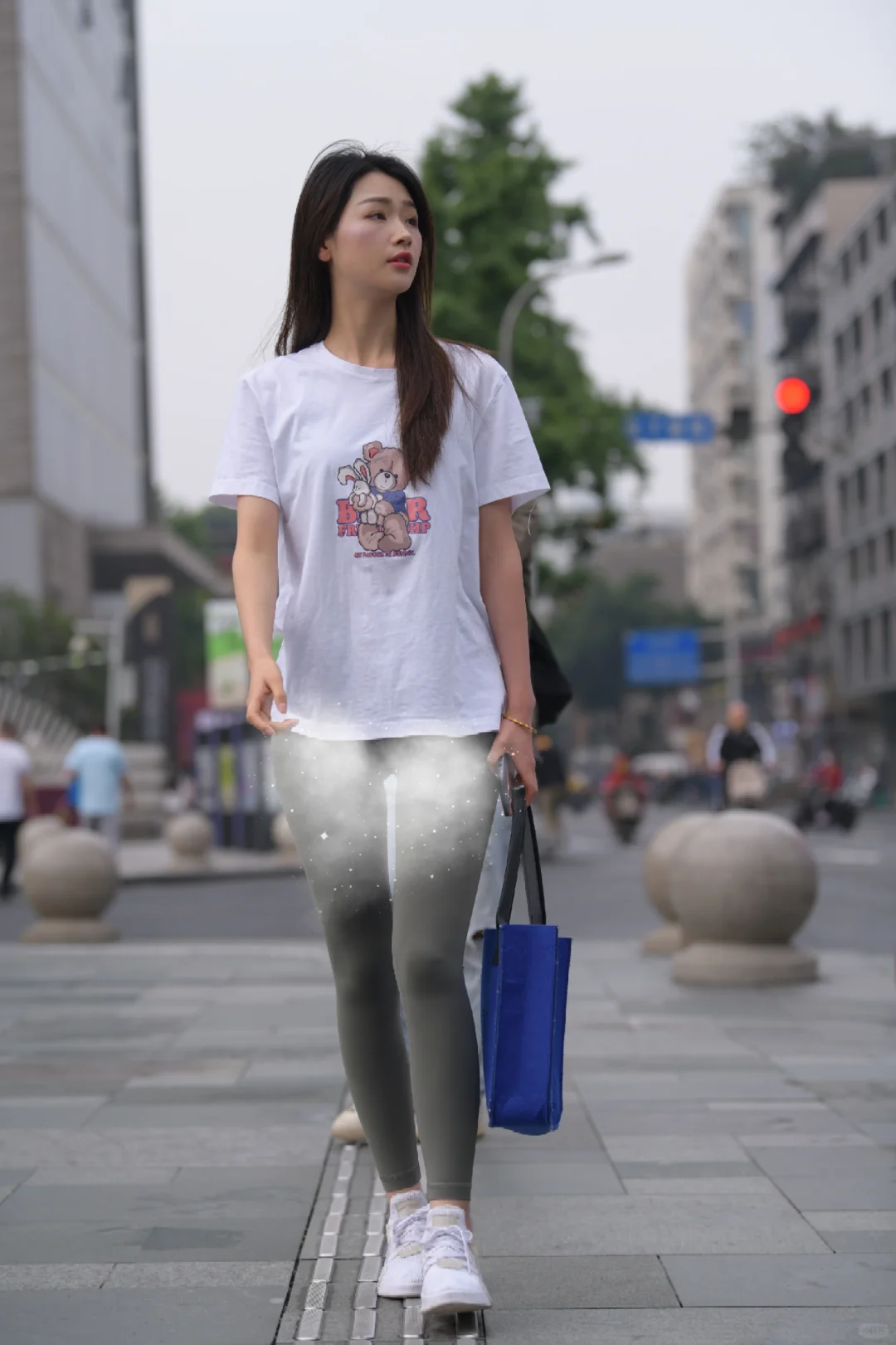 街拍美女——瑜伽裤穿搭