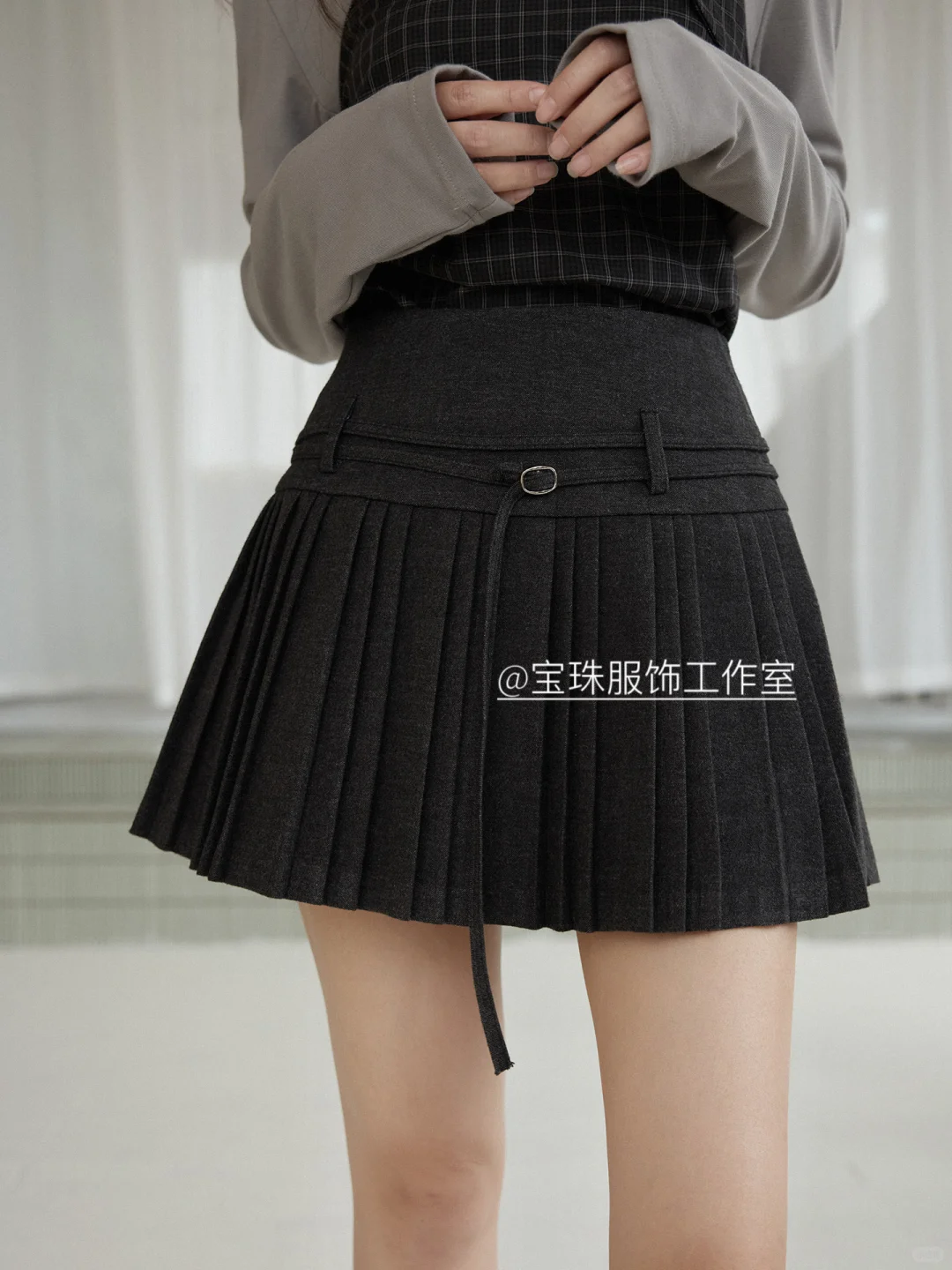 呢料百褶a字短裙女秋季新款半身裙