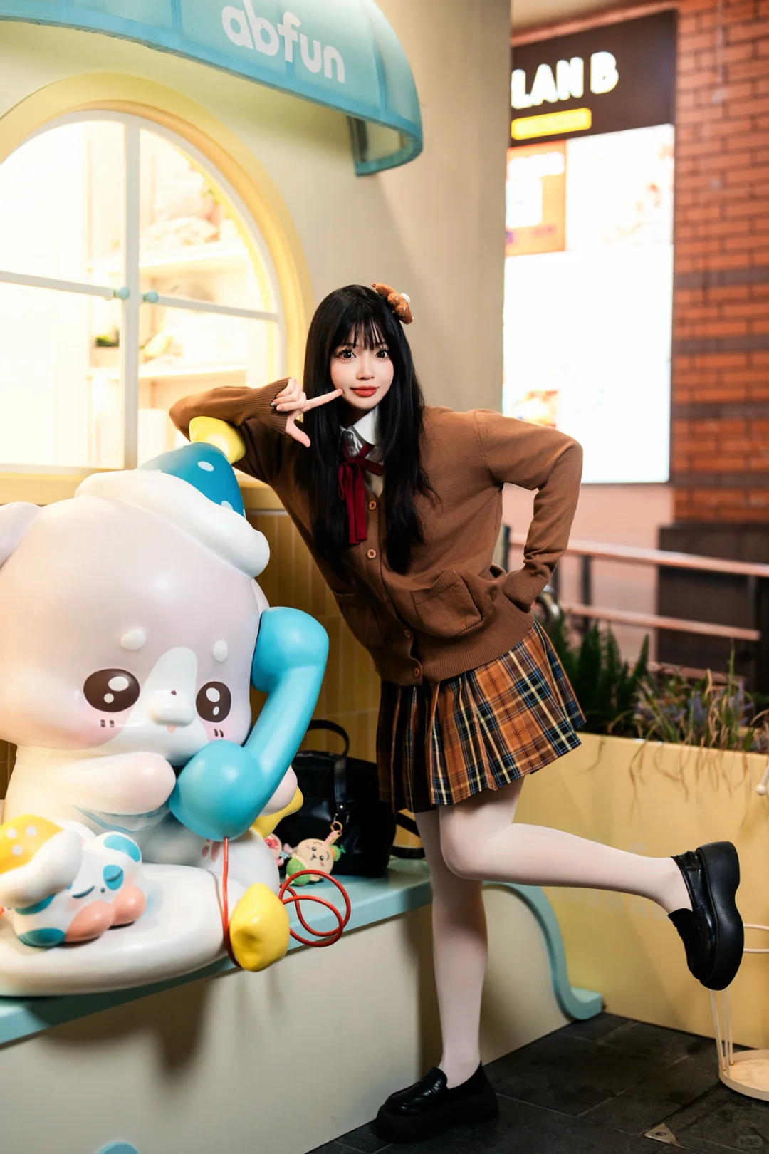 喜欢你才装可爱 你以为卖萌很轻松吗 ˶˃