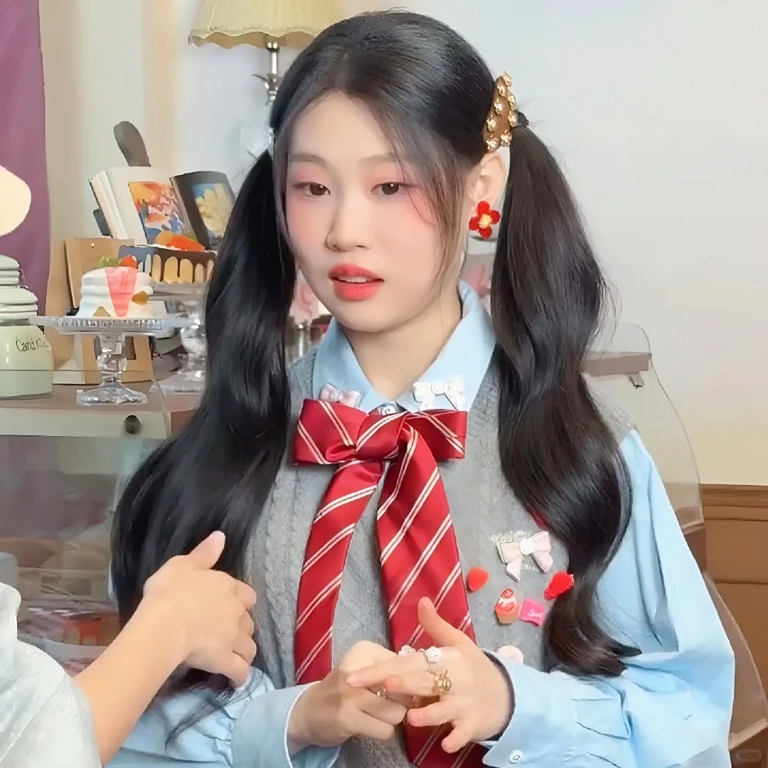 谁懂啊！沈佳润这组甜妹图直接把我甜晕了