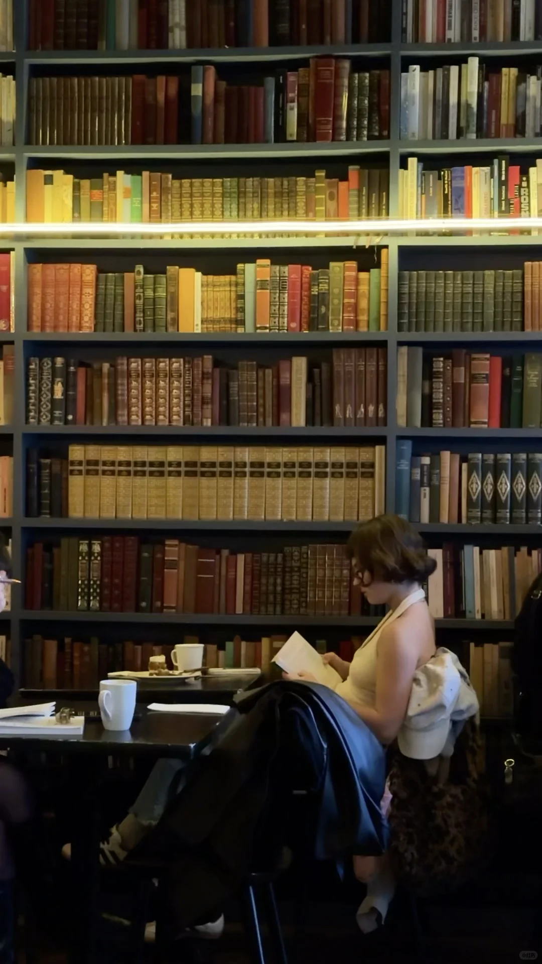 巴黎女人的“冻人”优雅，是仪式感还是伪精致？