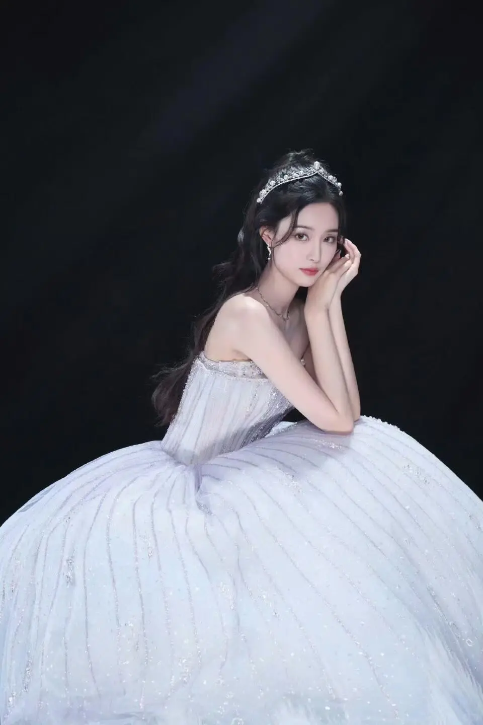 [美女简介＆绝美图片18张-徐艺洋]