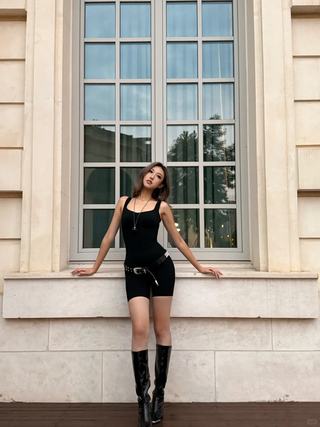 𝐒𝐨 𝐚𝐮𝐭𝐡𝐨𝐫𝐢𝐭𝐚𝐭𝐢𝐯𝐞