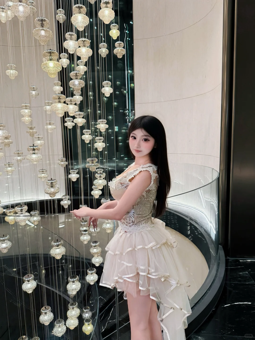 性感不是穿的少 而是眼神刚刚好