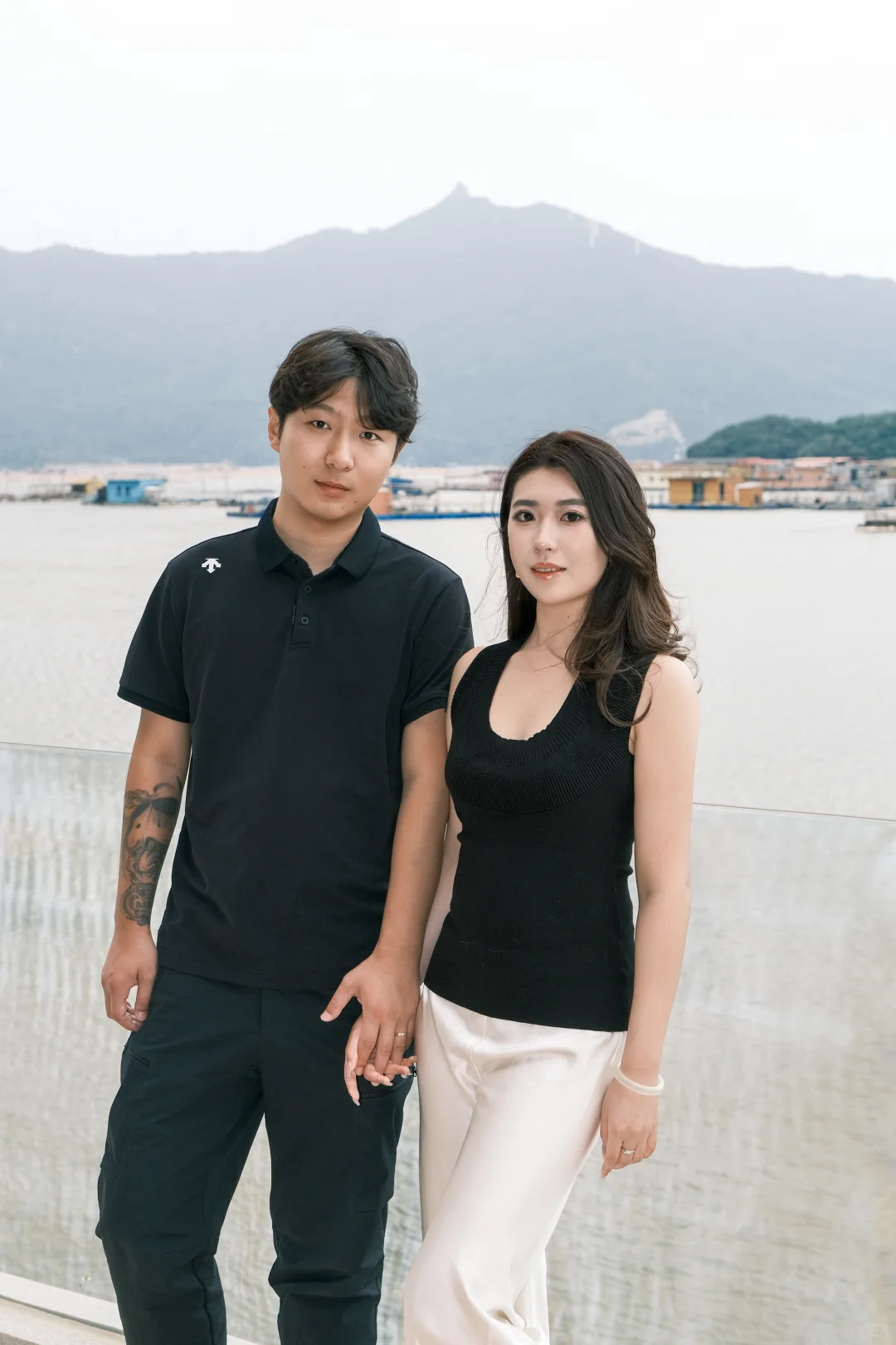 南澳岛阴天实拍礁石恋