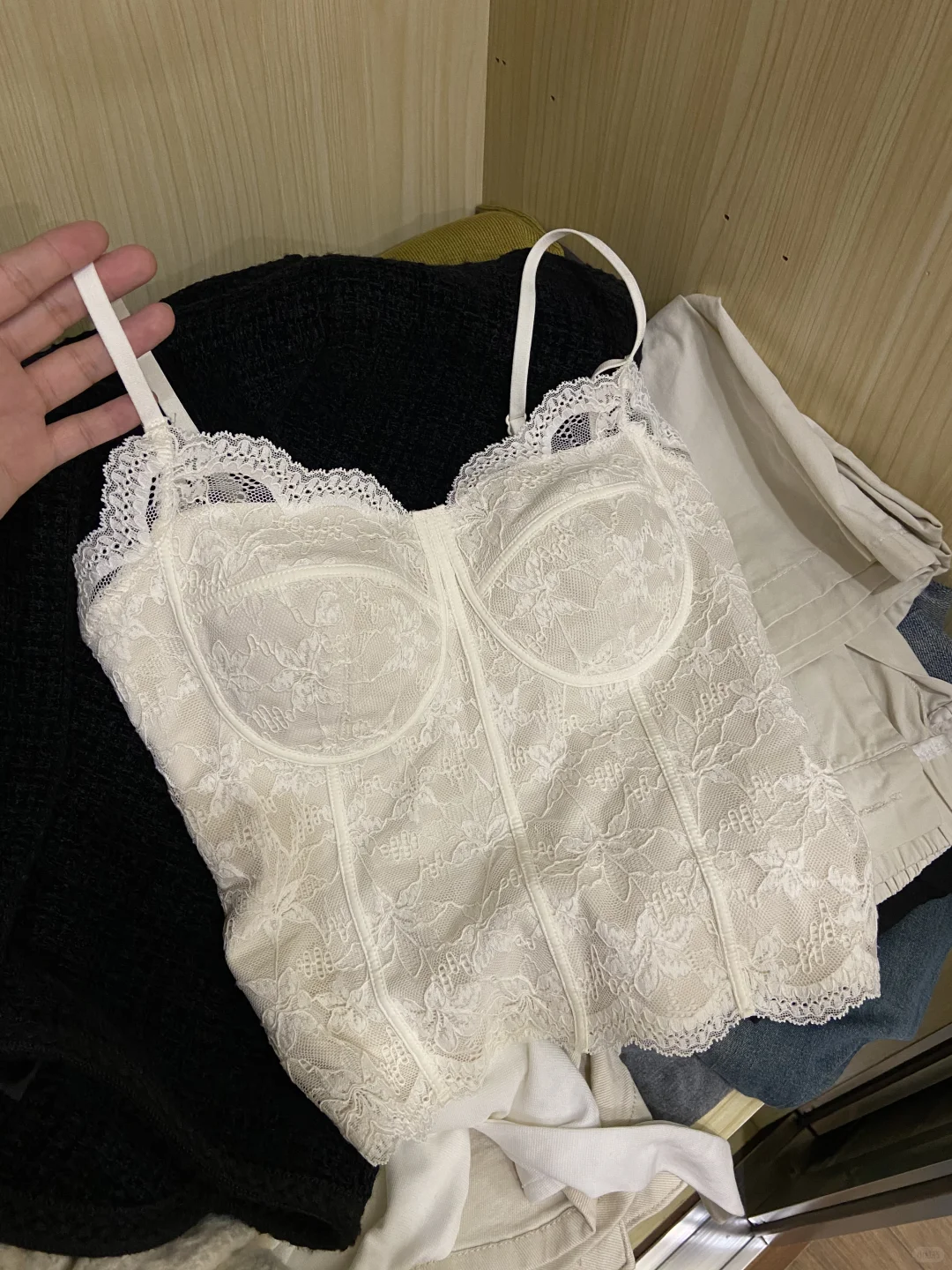 秋冬外套里的小心机吊带～