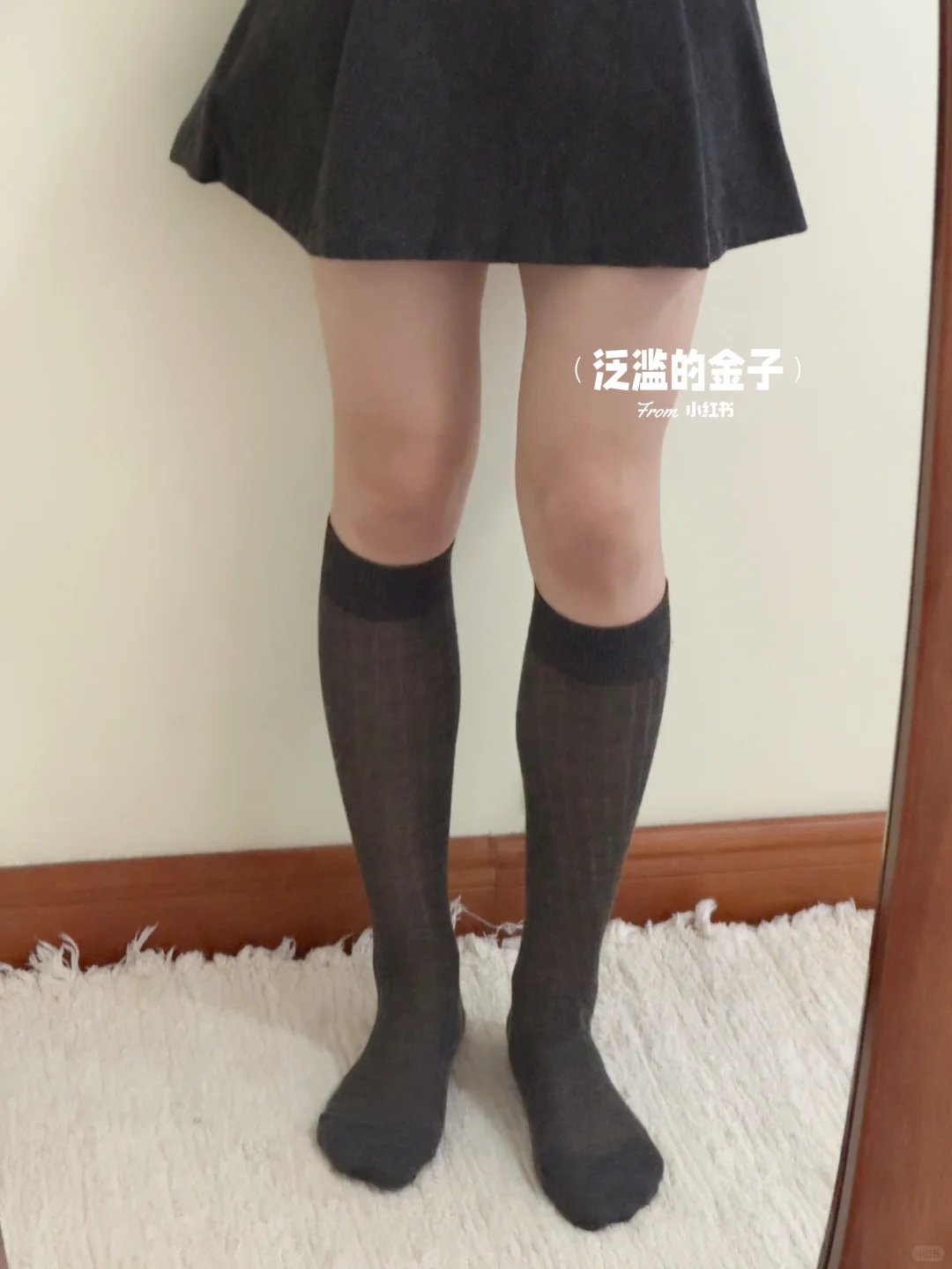 跟着Jennie穿白蕾丝⋆ •͈˽•͈ ⋆腿袜推荐