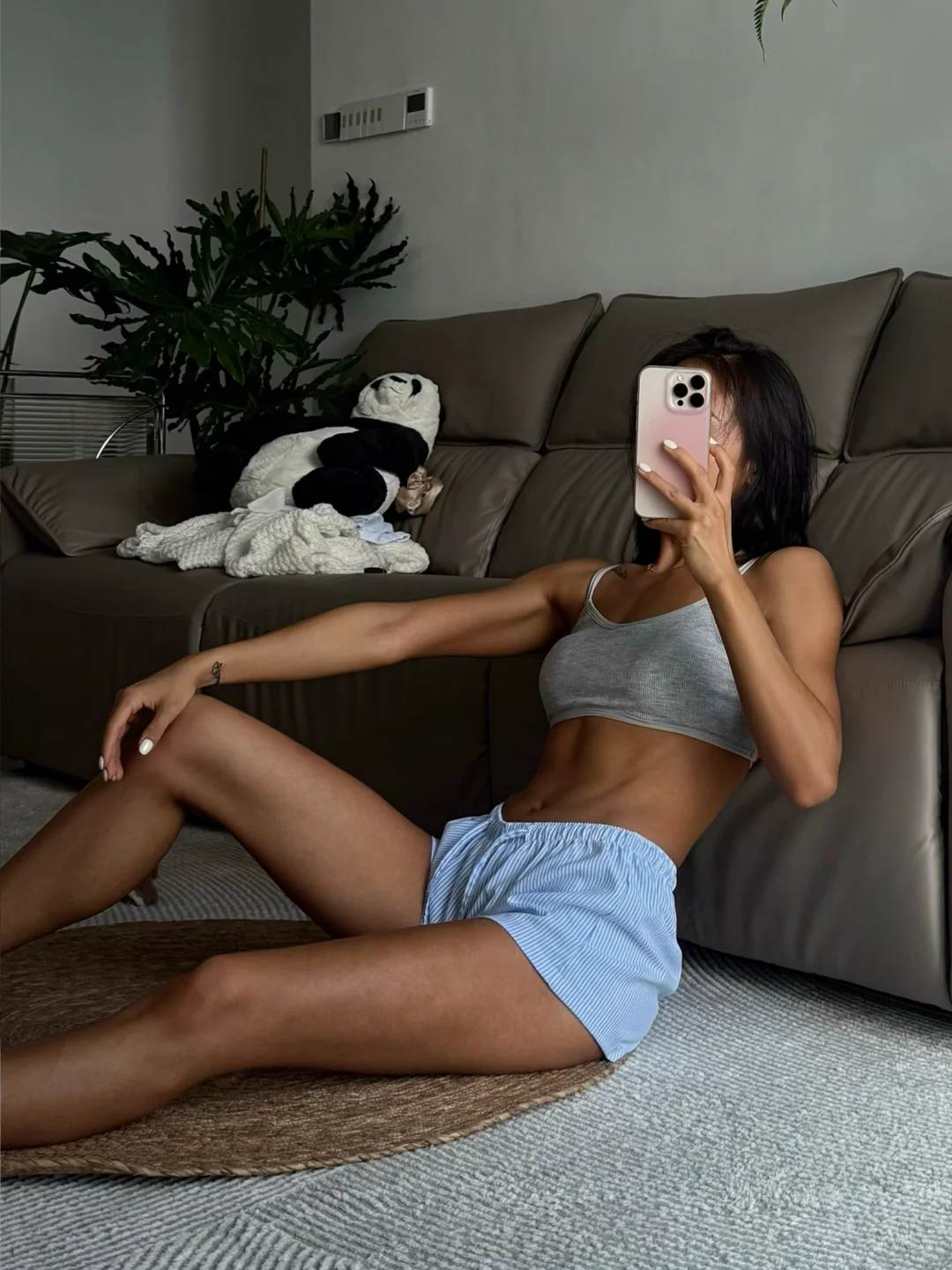 live 身材基础 肤色就不基础