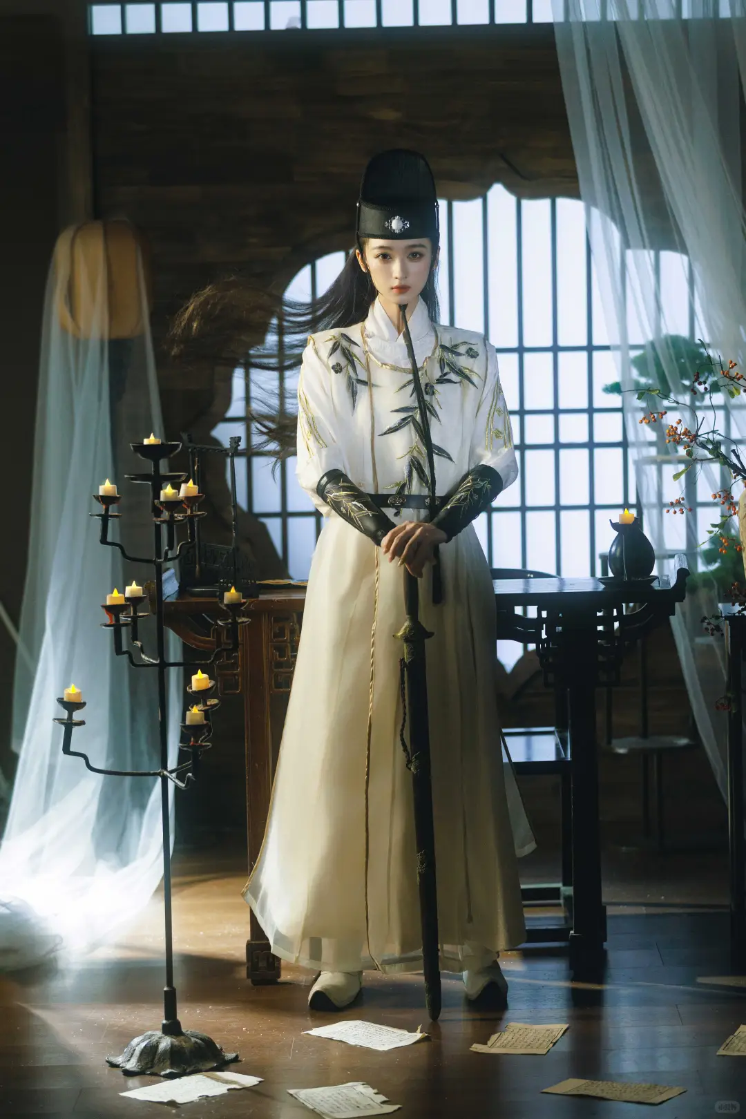 文可执笔书墨香，武能仗剑走江湖｜汉服写真