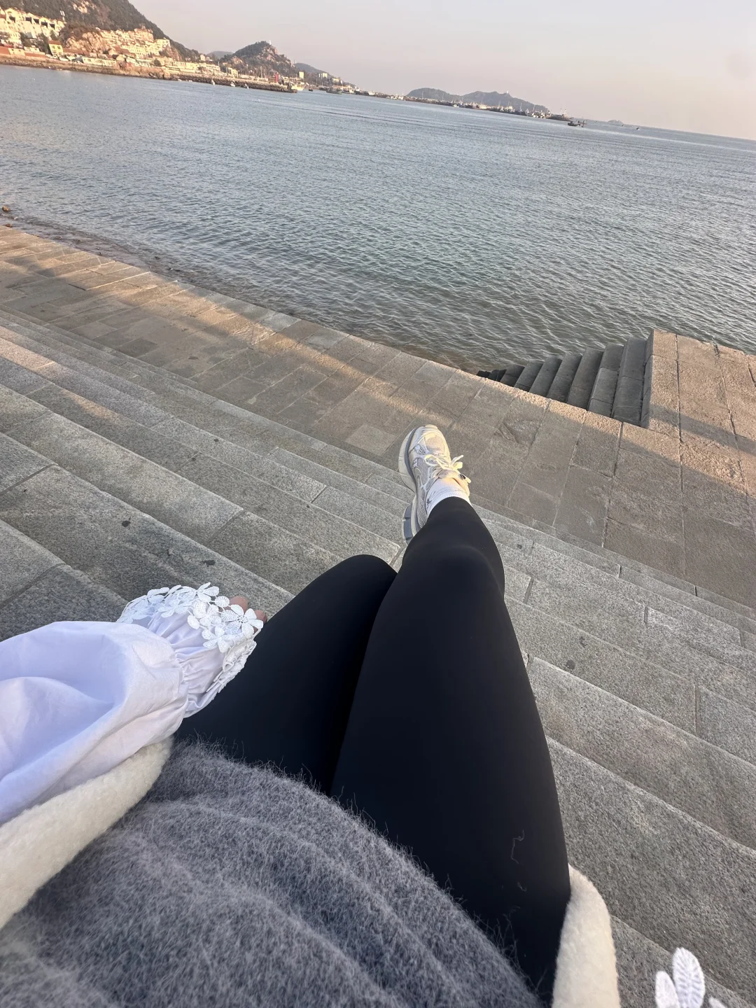 穿着鲨鱼裤来海边吹海风🌊